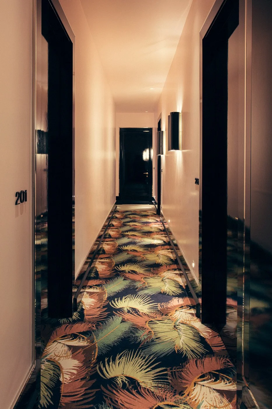 DIMORESTUDIO_HOTELSAINTMARC_PHPhilippeServent-30-933x1400.jpg