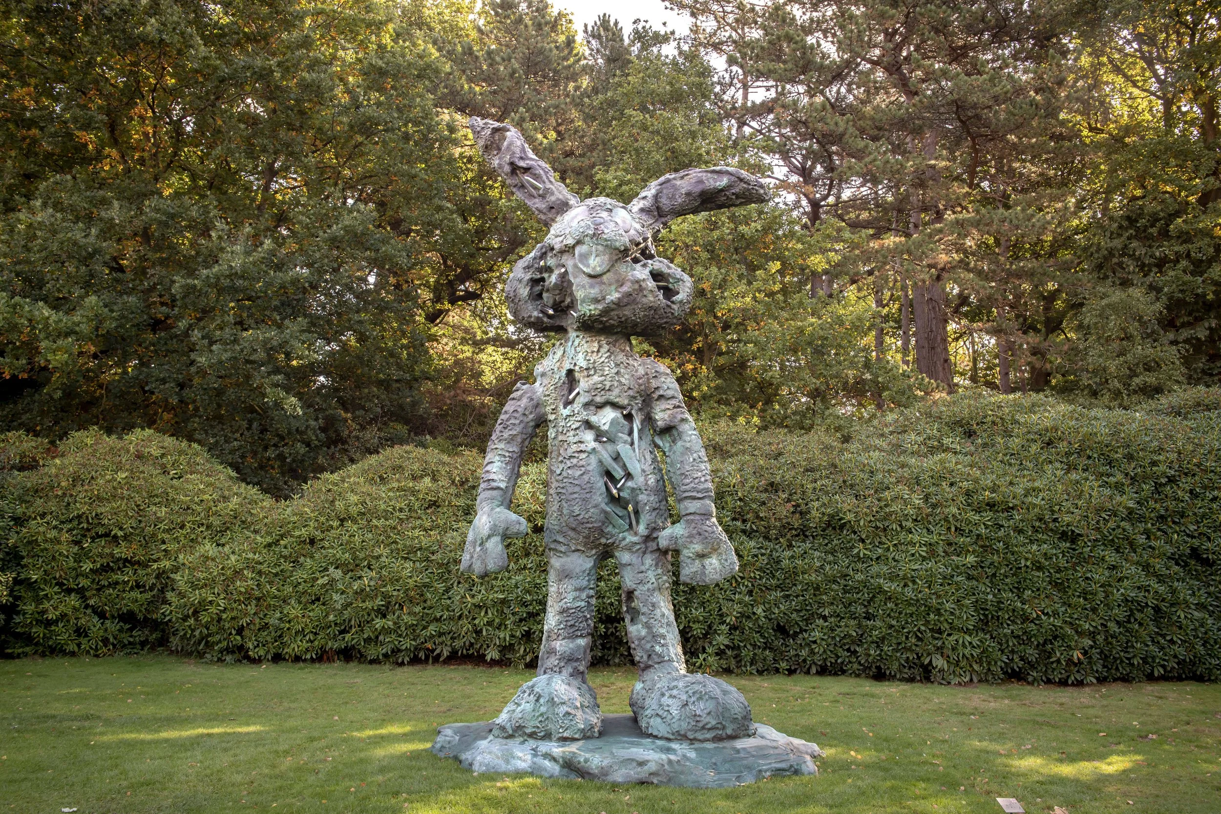 Daniel-Arsham-Bronze-Eroded-Bunny-Large-2022.-Installation-view-at-Yorkshire-Sculpture-Park.-Courtesy-Perrotin-Gallery-and-Arsham-Studio.-Photo-by-Anthony-Devlin_Getty-Images-for-Daniel-Arsham_2.jpg