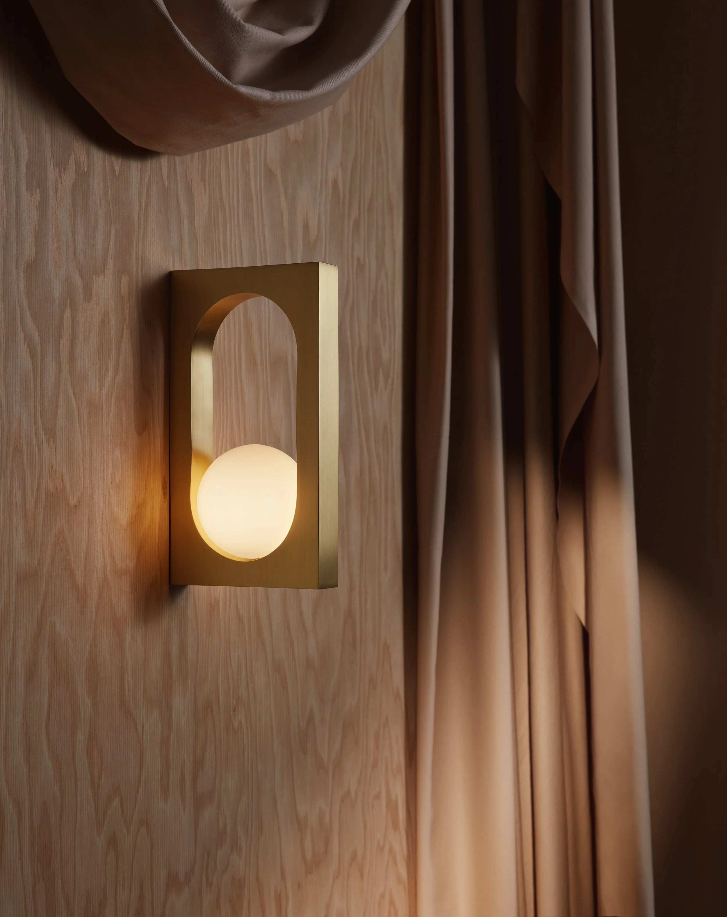 Lee_Broom_Alchemist_Lighting_Collection_3.jpg