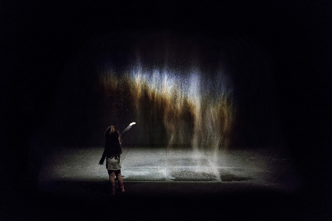 Olafur_Eliasson_Beauty_1993.jpg