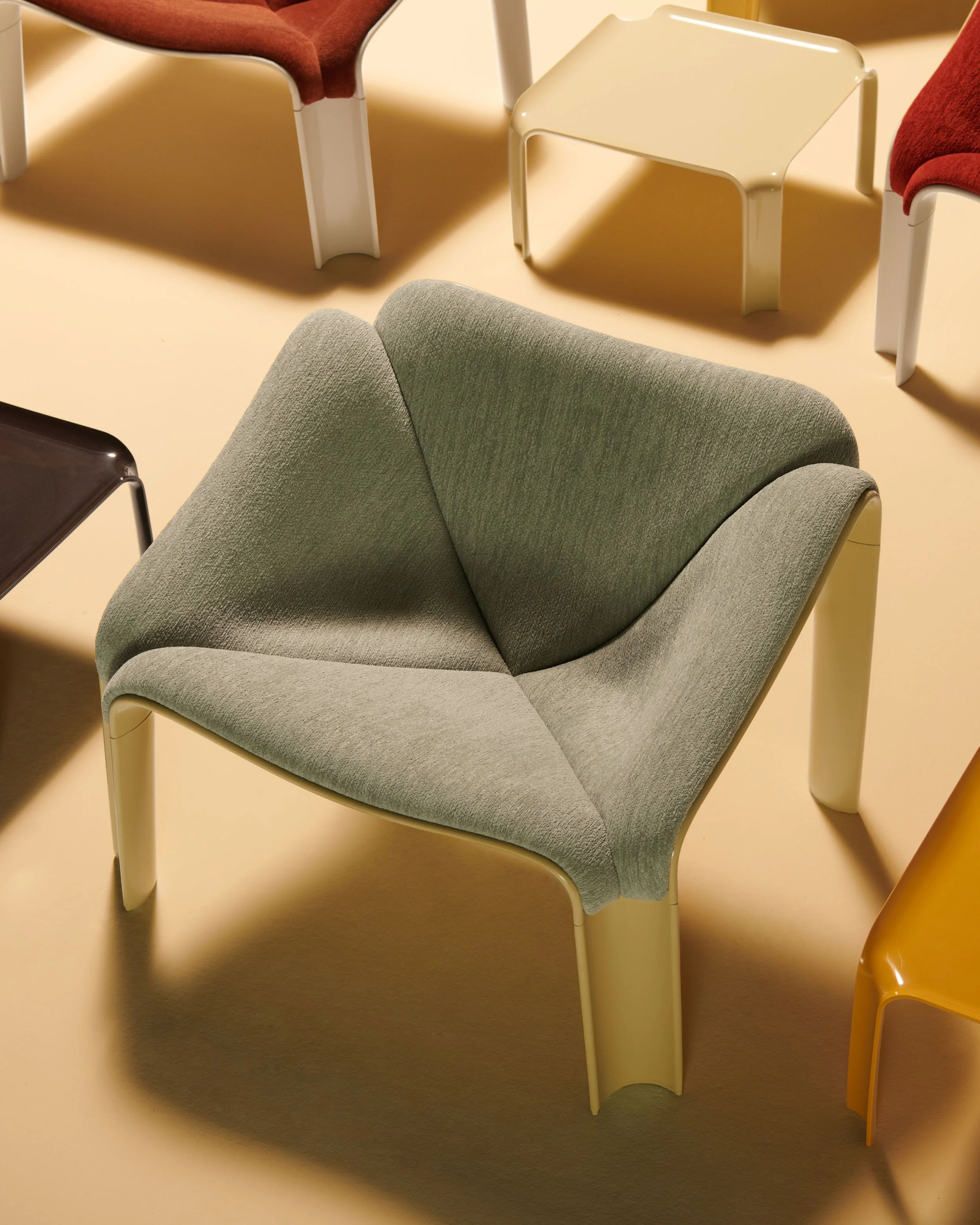 GUBI_F300_T877_Furniture_Design_Launch_Pierre_Paulin_Martyn_White_UK_2.jpg