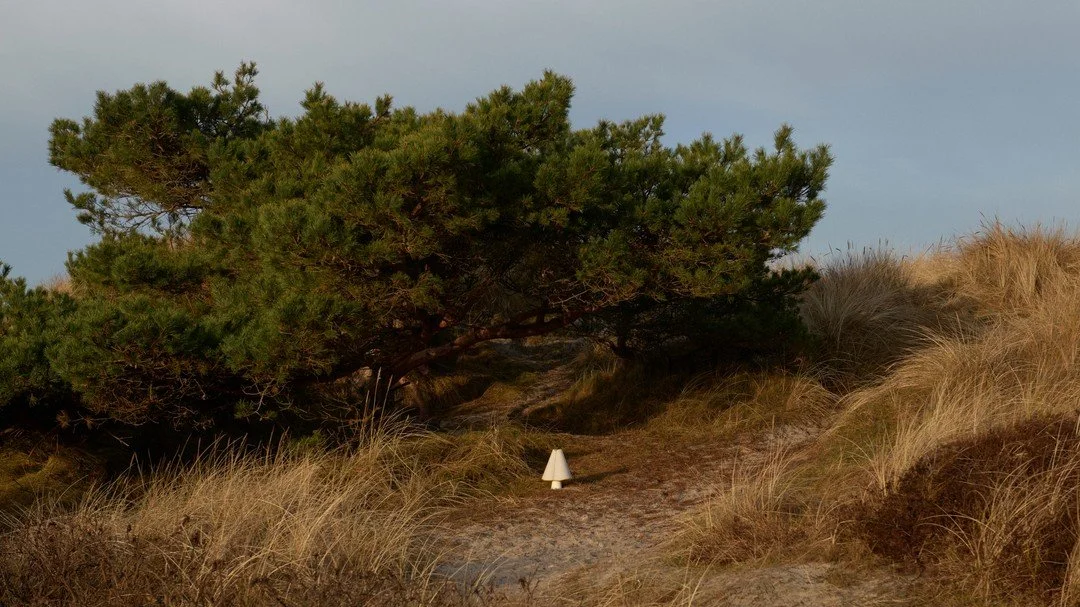 GUBI-Hornbæk-Portable-lamp-martyn-white-uk-1.jpg