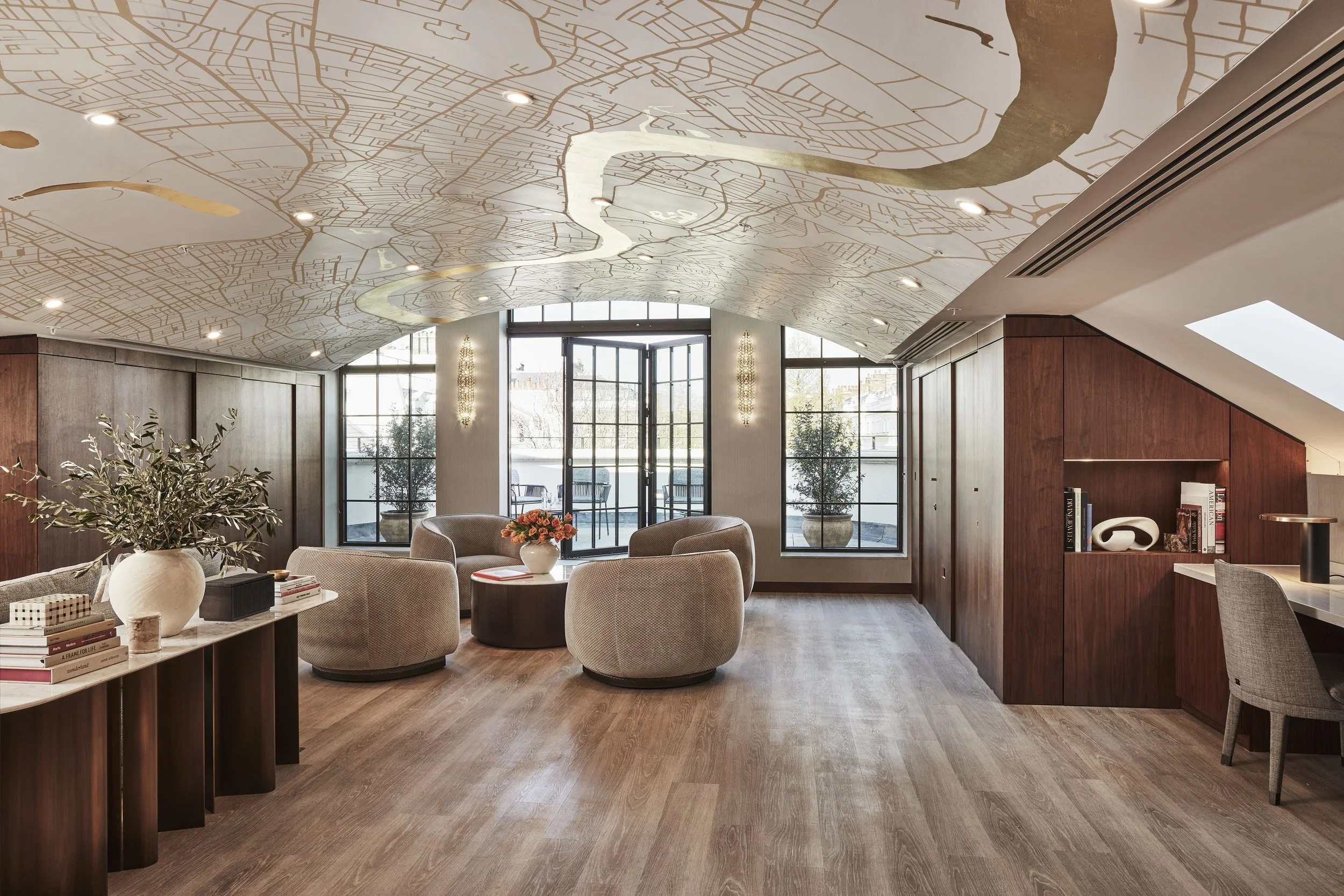 ELIE SAAB MAISON x Memorial Houston Medical