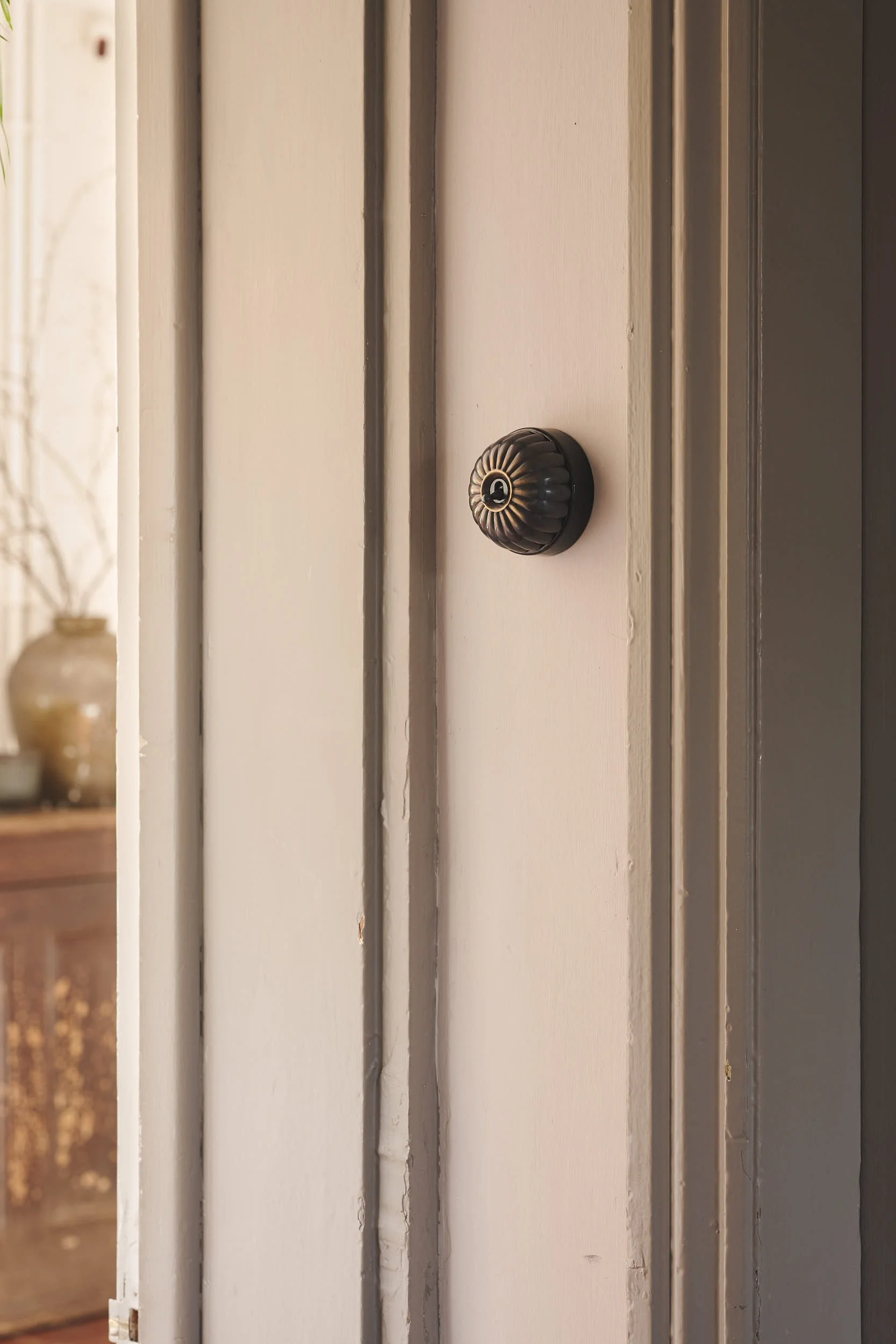 devol-heritage-light-switches-jelly-dolly-brass-interior-design-11.jpg