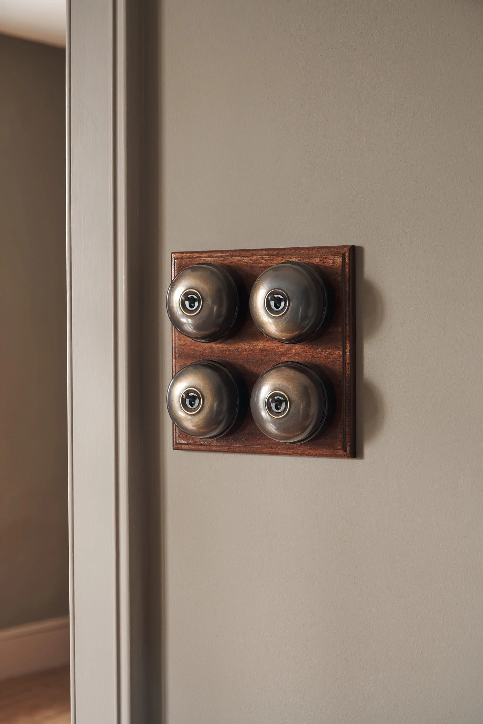 devol-heritage-light-switches-jelly-dolly-brass-interior-design-8.jpg