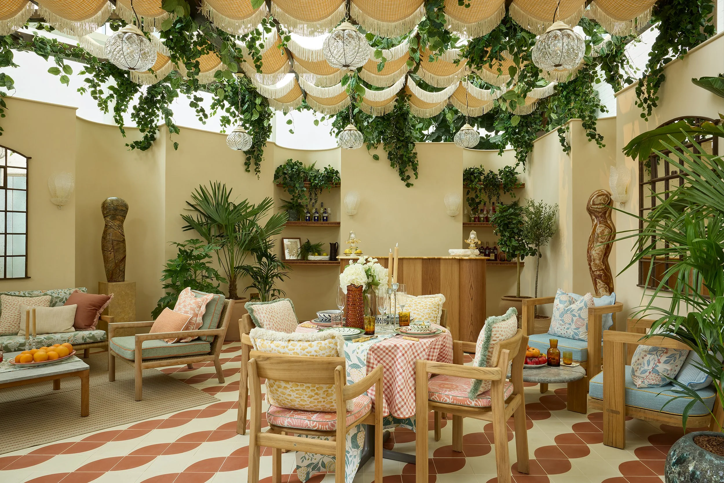 wowhouse-design-centre-chelsea-harbour-perennials-sutherland-garden-terrace-fettle-design-1.jpg