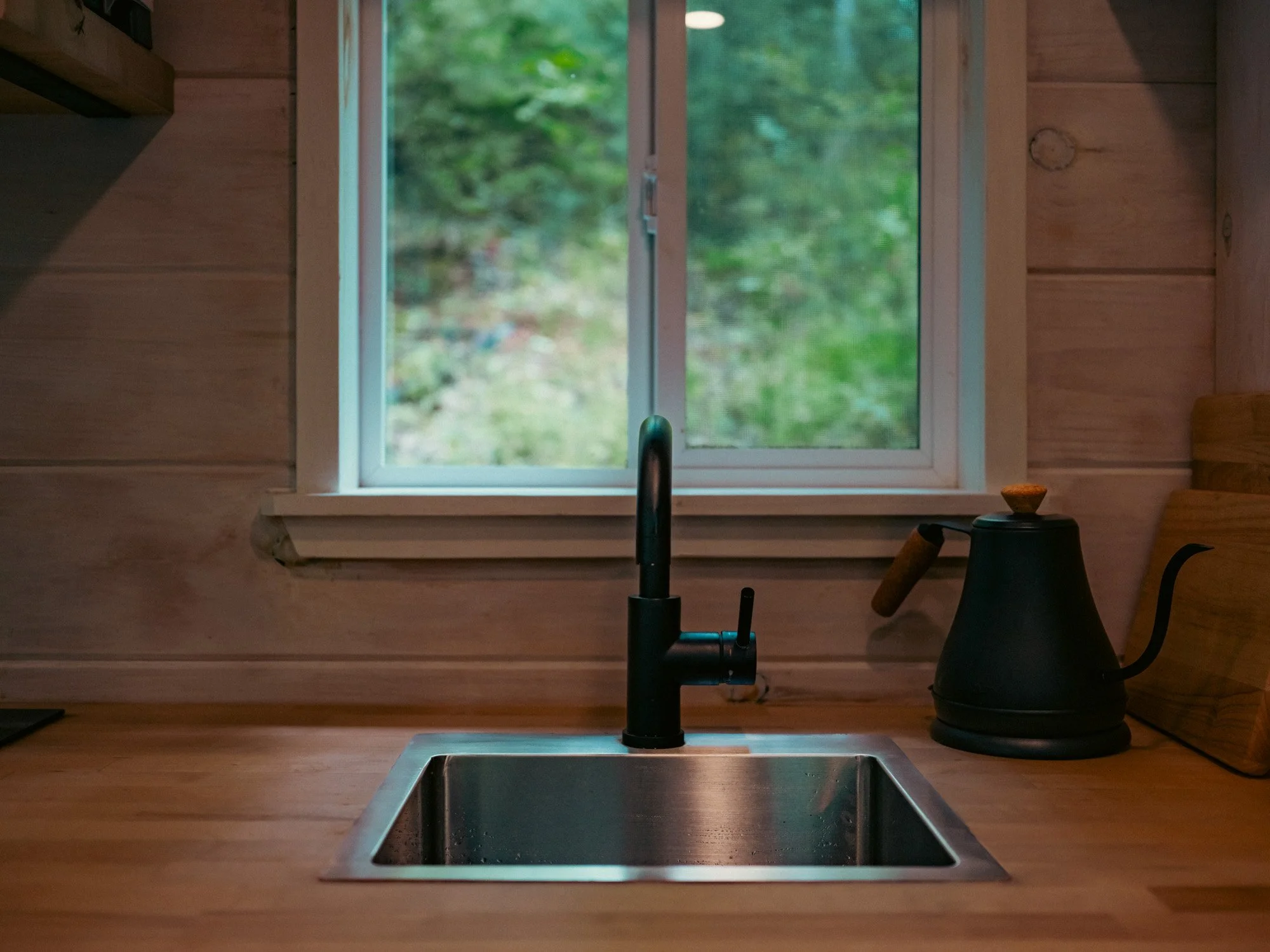 acorn-tiny-house-firecreek-retreat-10.jpg