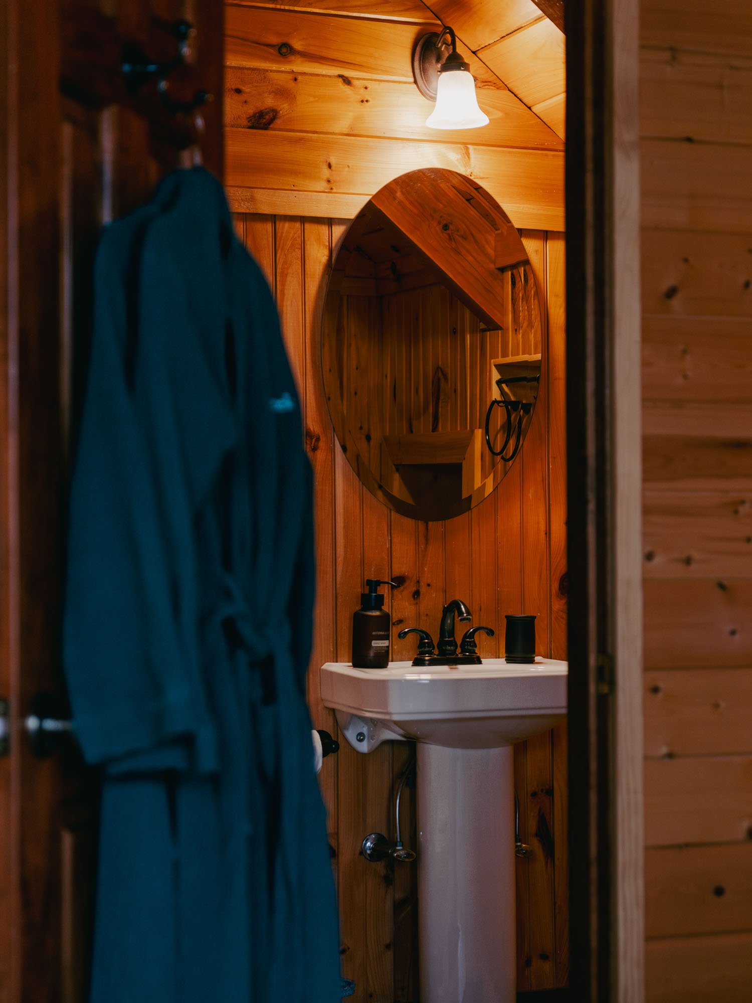 dogwood-cabin-firecreek-retreat-048.jpg