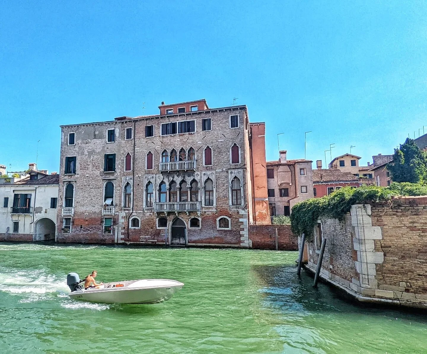 Ok just a few more Venice. ;)

#italy #venice #travel #travelgram #condenasttraveller
#instatravel #travelgram #tourism #ilovetravel #instapassport&nbsp;#travelling #traveltheworld #travelpics #tourist #wanderer #wanderlust #travelphoto #travelingram