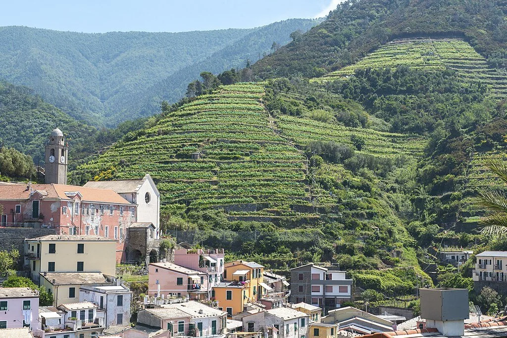 Vernazza — [Photo by: Alg4664] — [• CC BY-SA 4.0]