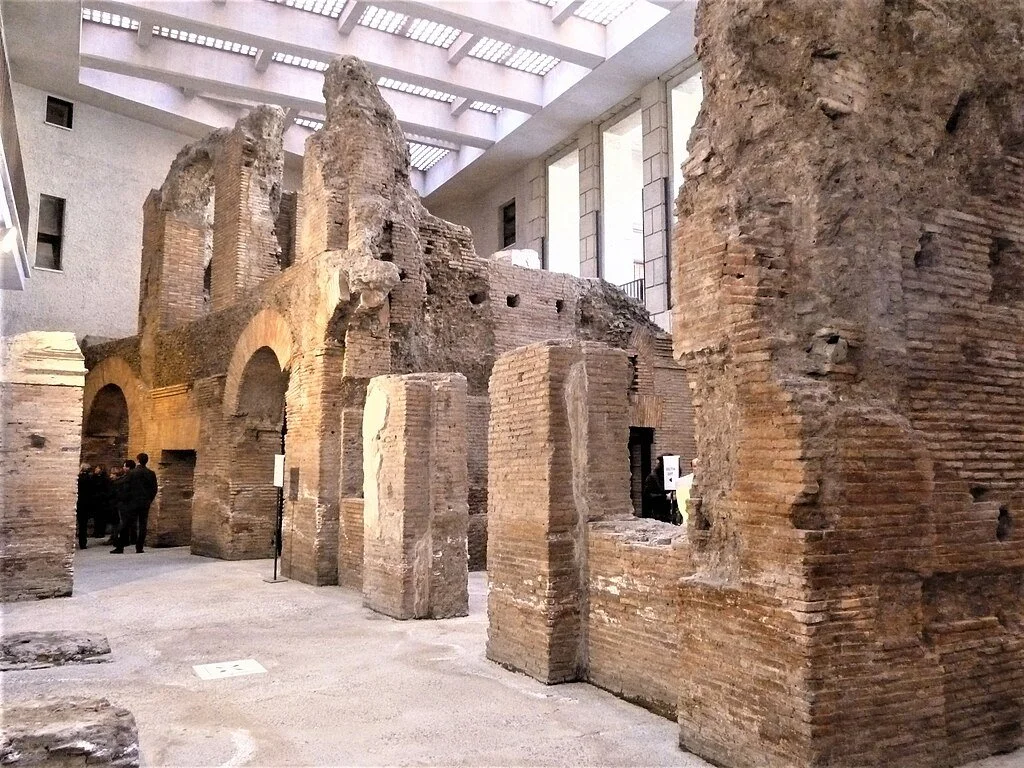 Photo by [Hugo DK] — [• CC BY-SA 4.0]