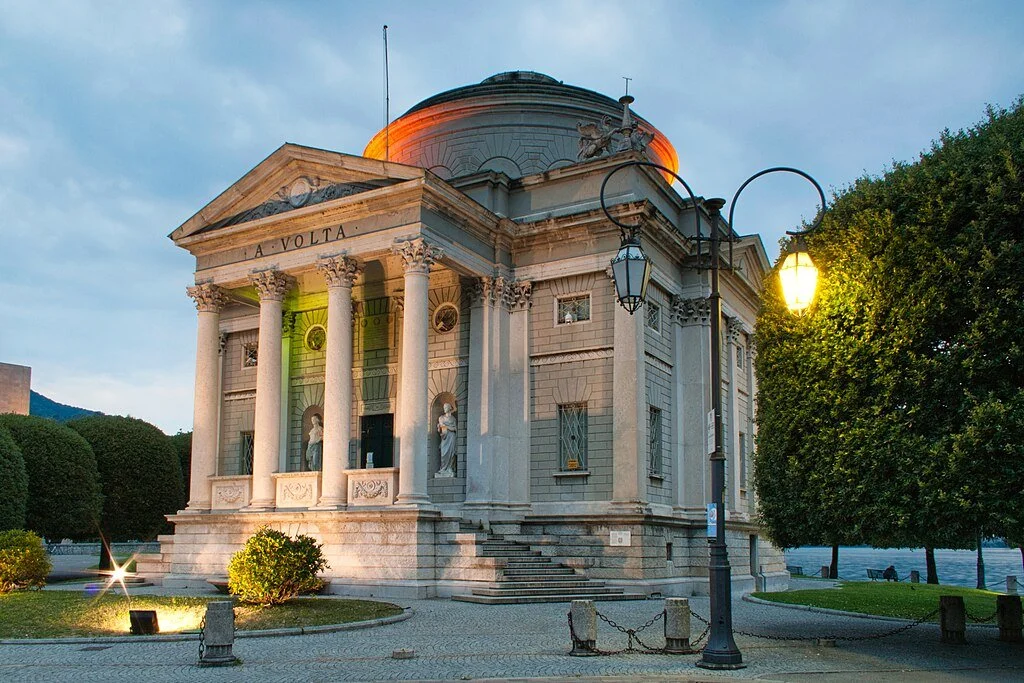 Photo by [P 1997] — [• CC BY-SA 4.0]