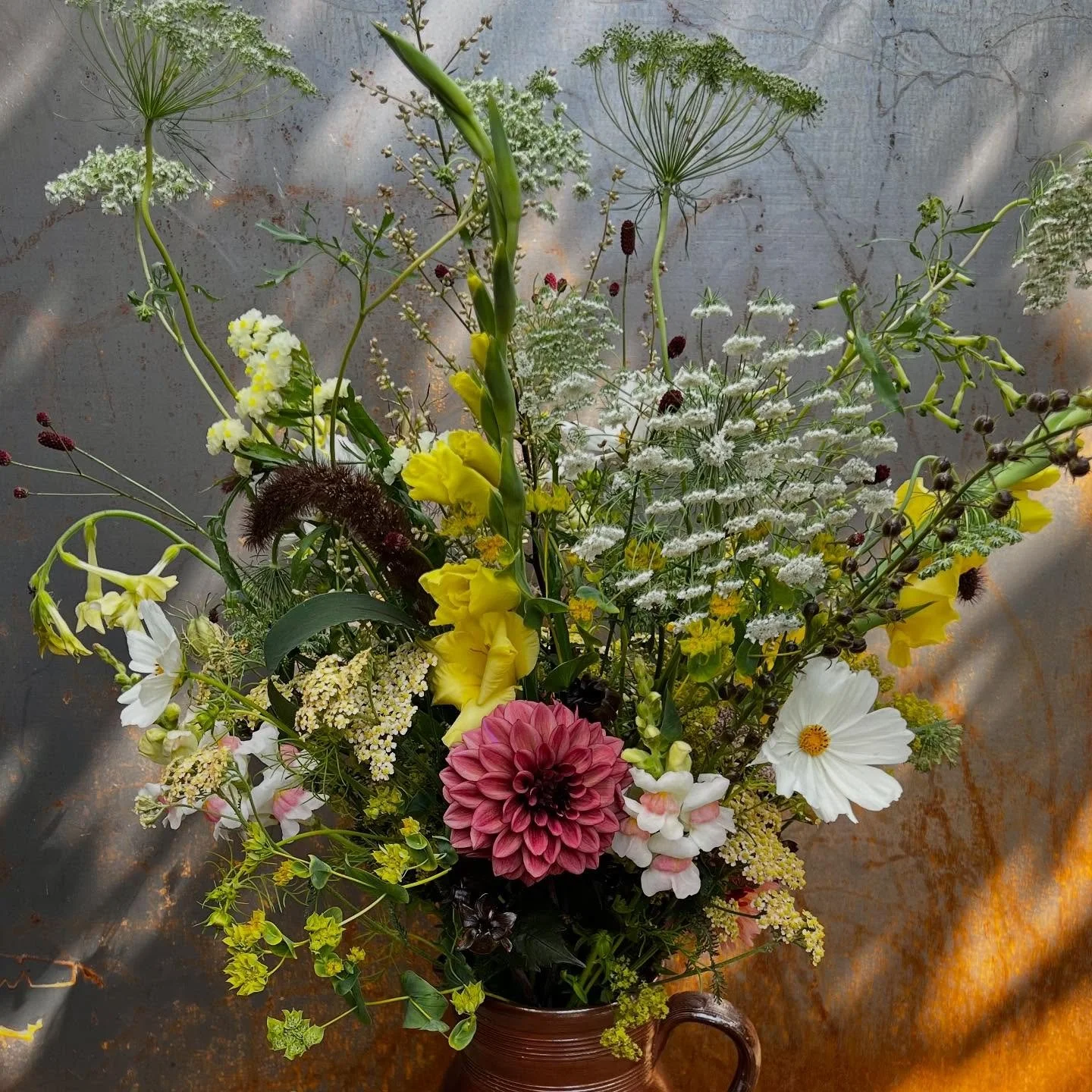 ZAAILINGE-ZOMERBOEKETTEN 💐 &mdash; In de ZaaiLinge-pluktuinen is het volop zomer en dat zie je aan de eindeloze bloemenweelde! Of dit nu komt door het warmere en vooral drogere voorjaar, door het feit dat ik dit jaar samen met @carienspolaroids zo o