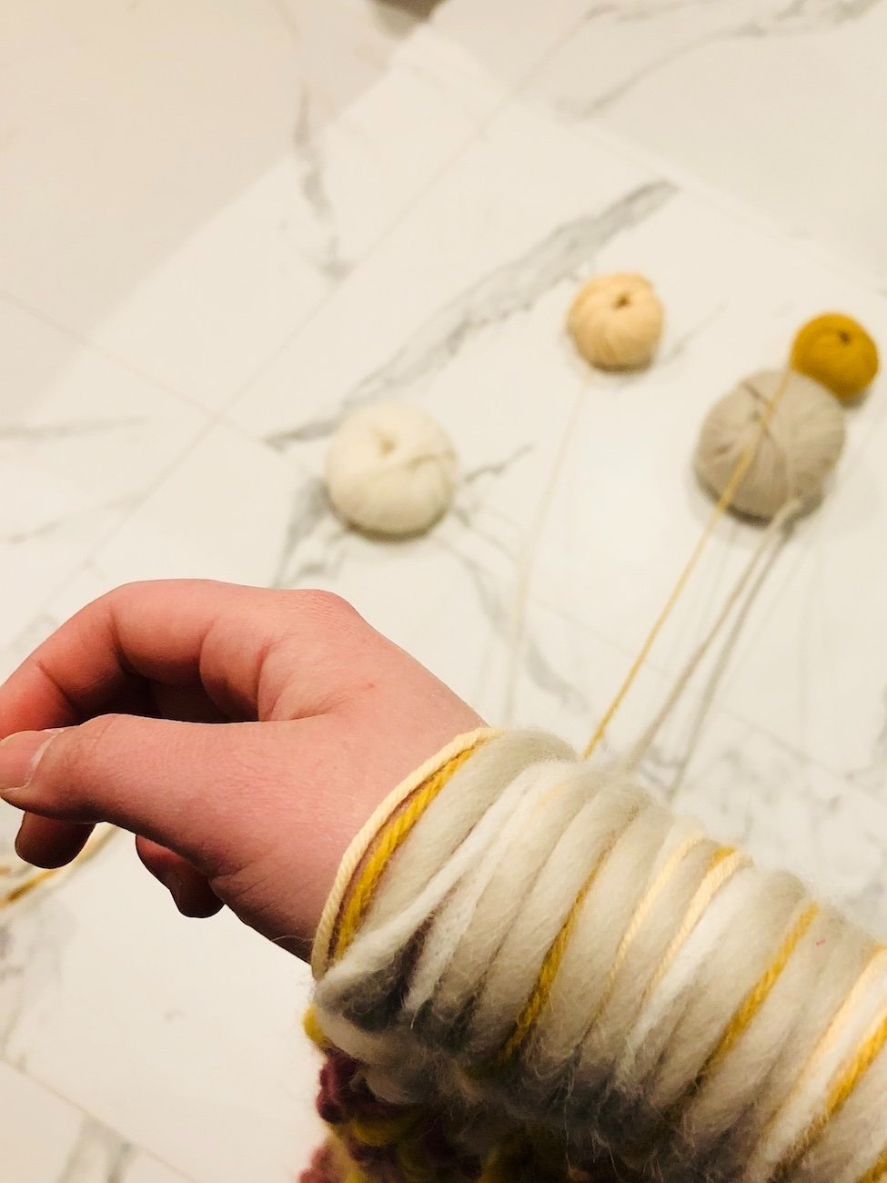Arm-knitting+Vivian+Qiu+4.jpg