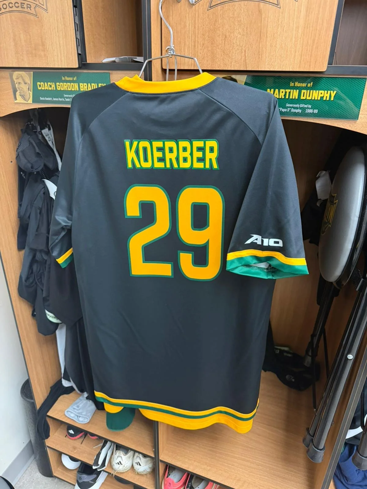 malte-koerber-29-george-mason-jersey-locker-room.jpg