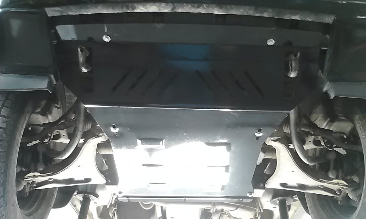 Mitsubishi Pajero V80 Offroad Unterfahrschutz Motor + Getriebe Stahl  Unterboden Schutz — GP-Getriebetechnik