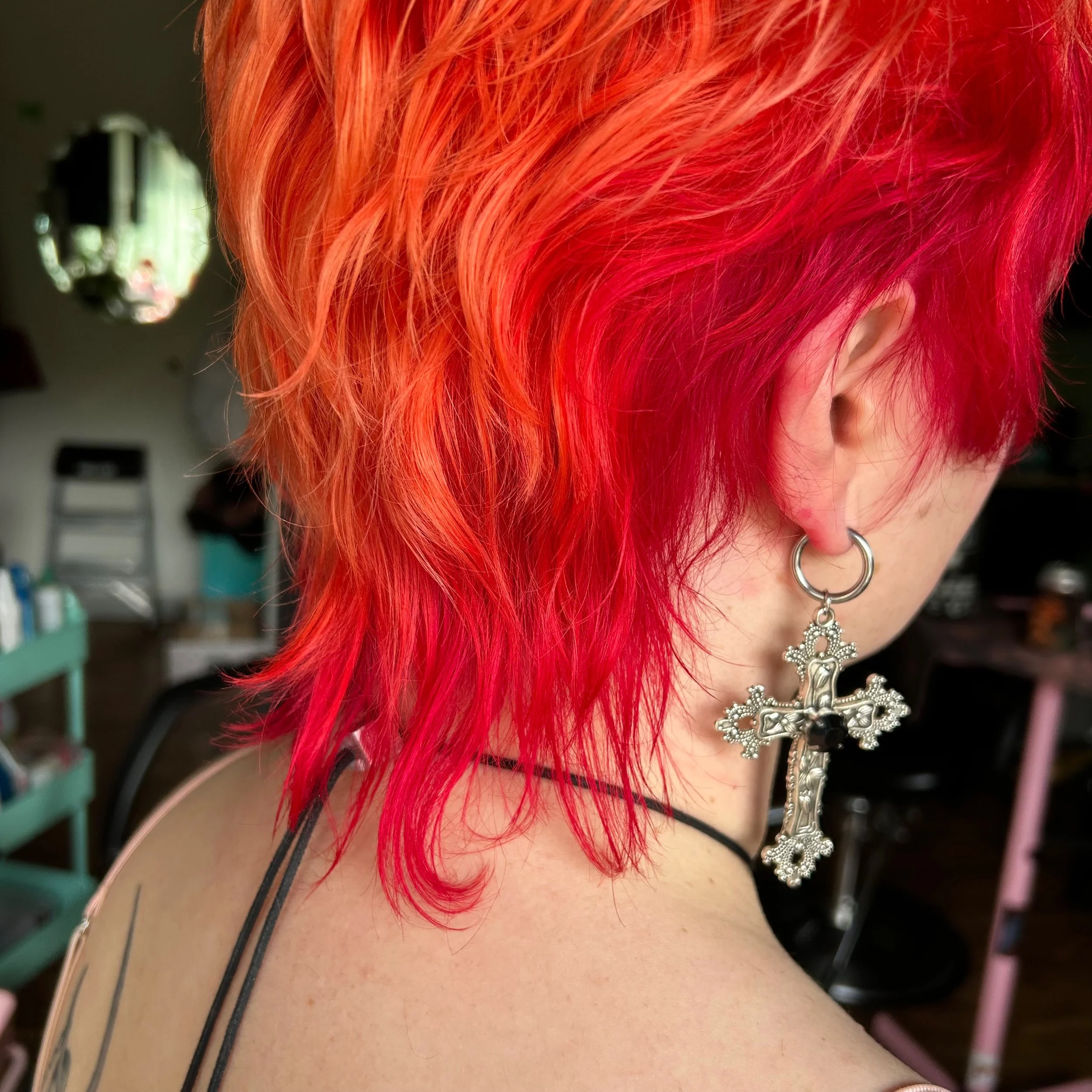 red hair orange hair short hair razor cut minneapolis vivids alternative hair haircut