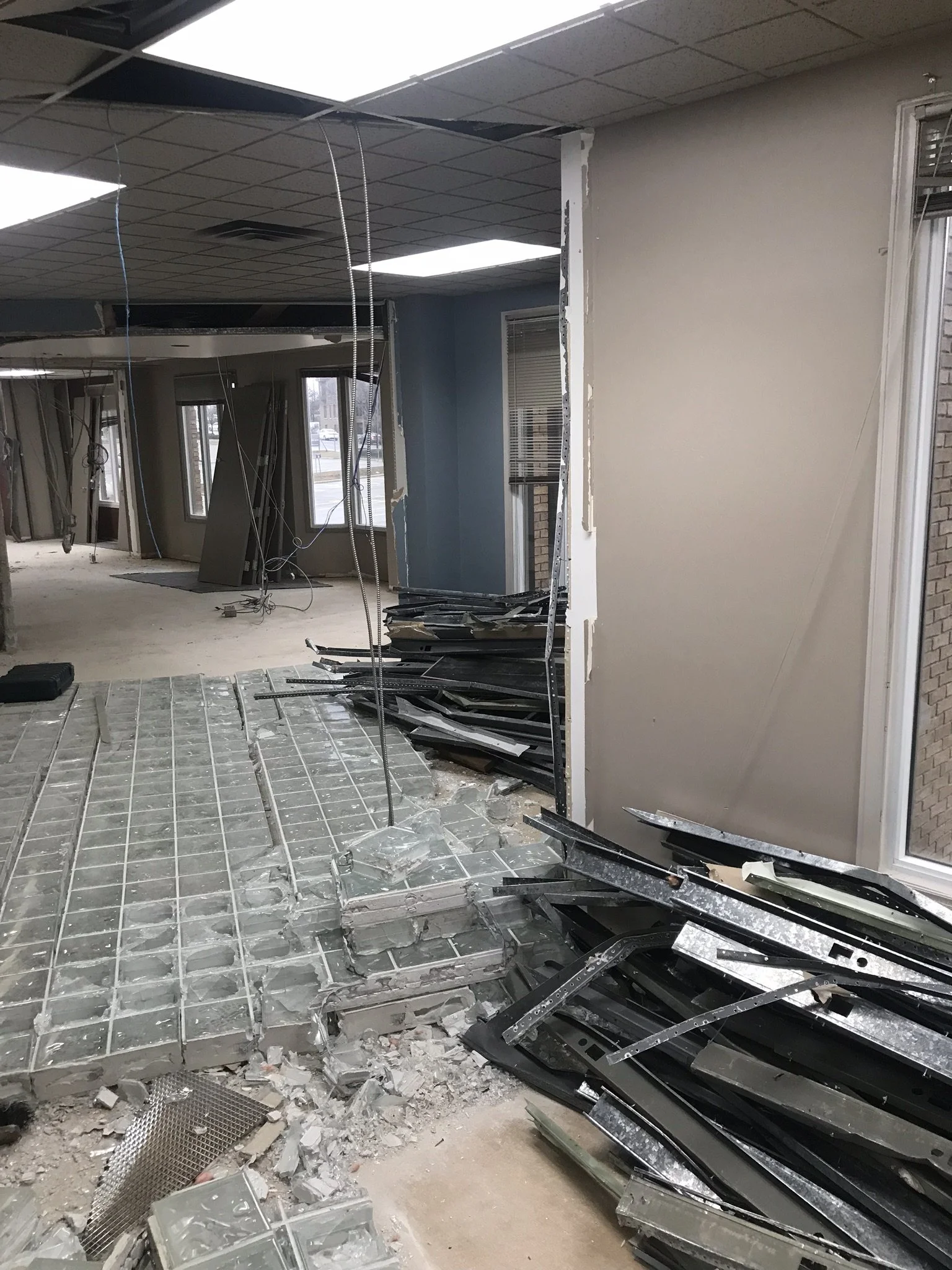 office demolition debris removal mississauga