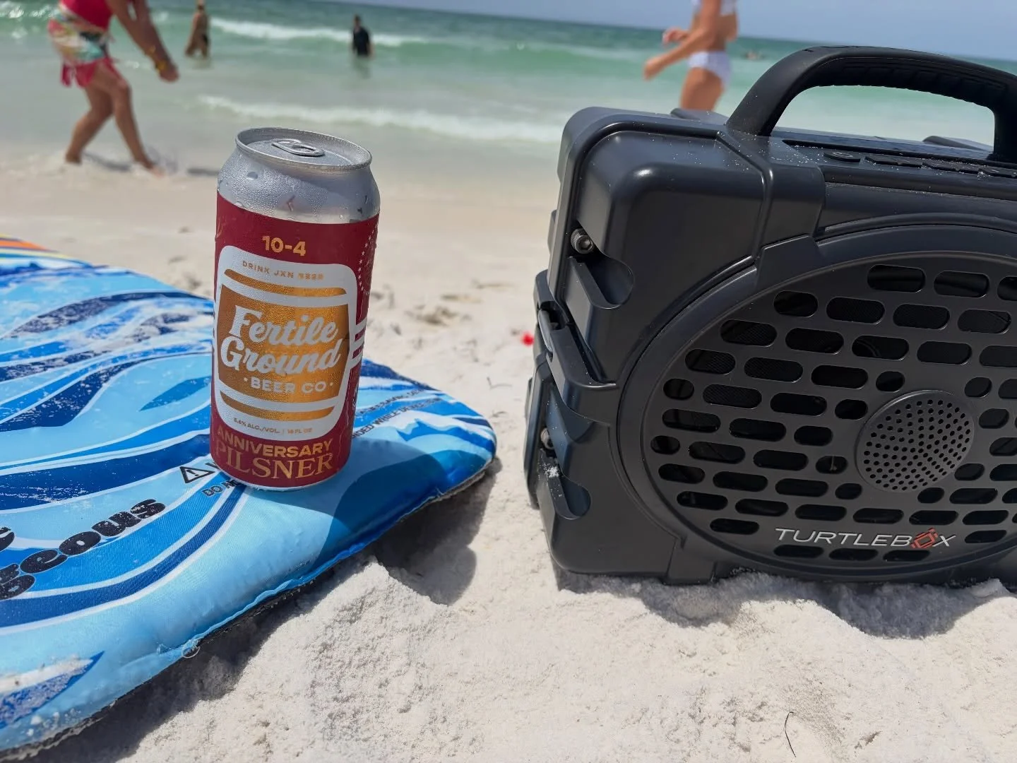 Cheers to summer!! Send us your travel pics! If you&rsquo;re in town this weekend, swing by the taproom for some beer and community! Be sure to stock up on to-go beer for the holiday weekend too!