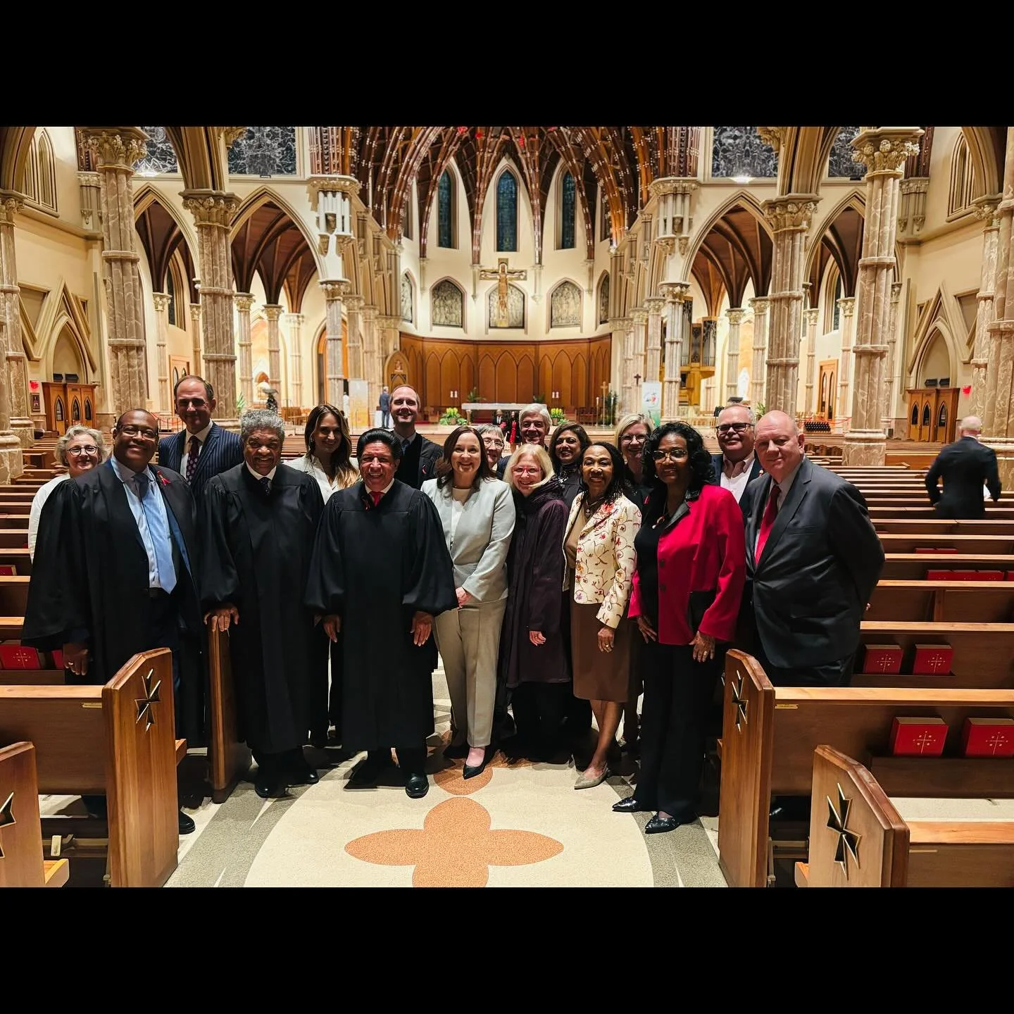 10.8.2025 The Catholic Lawyers Guild of Chicago&rsquo;s 91st Annual Votive Red Mass at Holy Name Cathedral, joining the legal community in prayer for wisdom, justice, and guidance at the start of the judicial year.

The Red Mass is a tradition dating