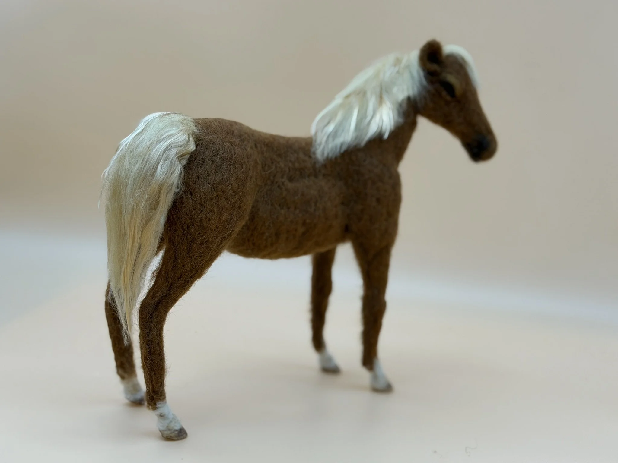 Horse Flaxen chestnut 5.JPEG