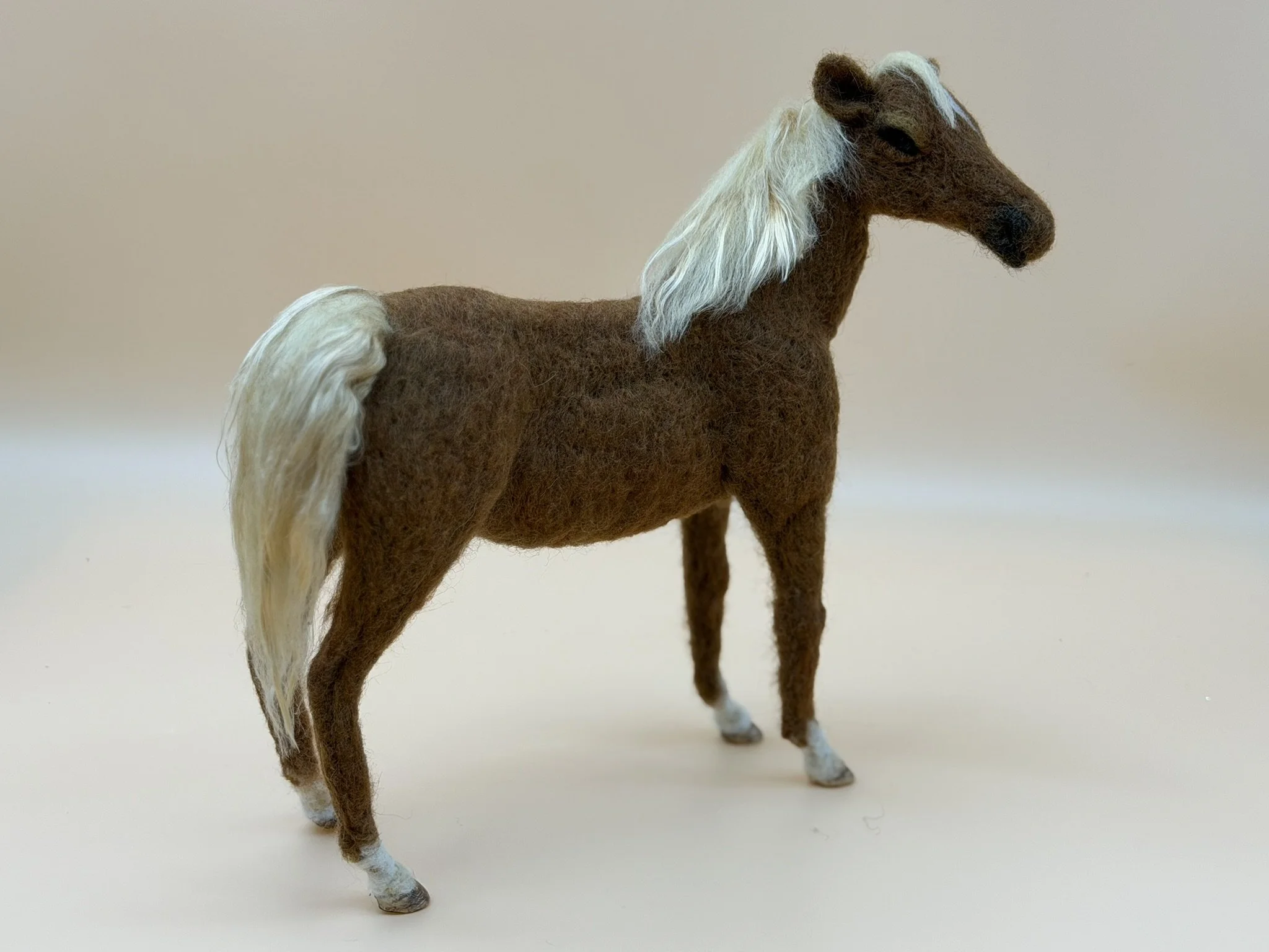Horse Flaxen chestnut 8.JPEG