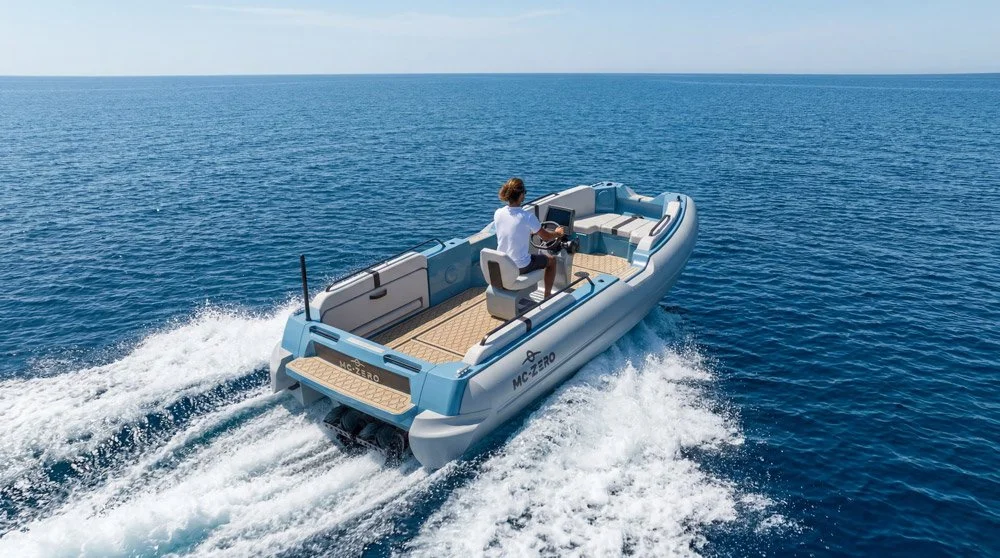 MC-ZERO-450_male-alone-cruising-2-web.jpg