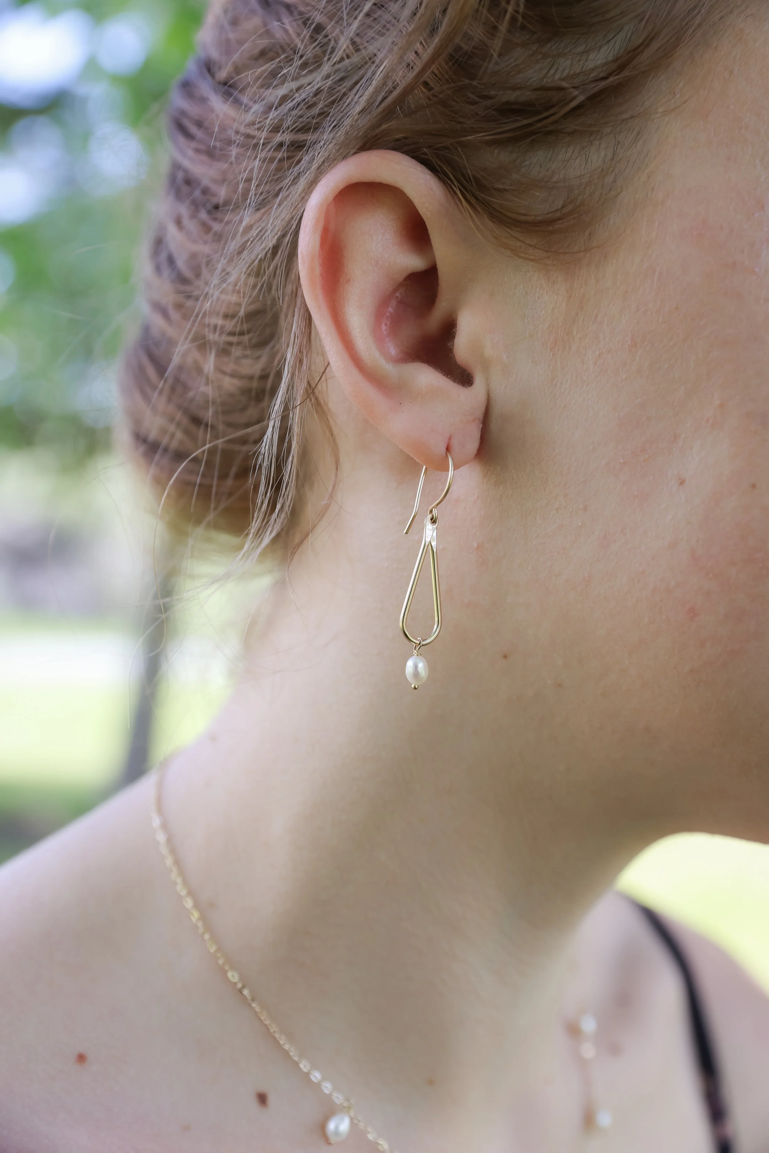 Kelly Mini Teardrop Earrings