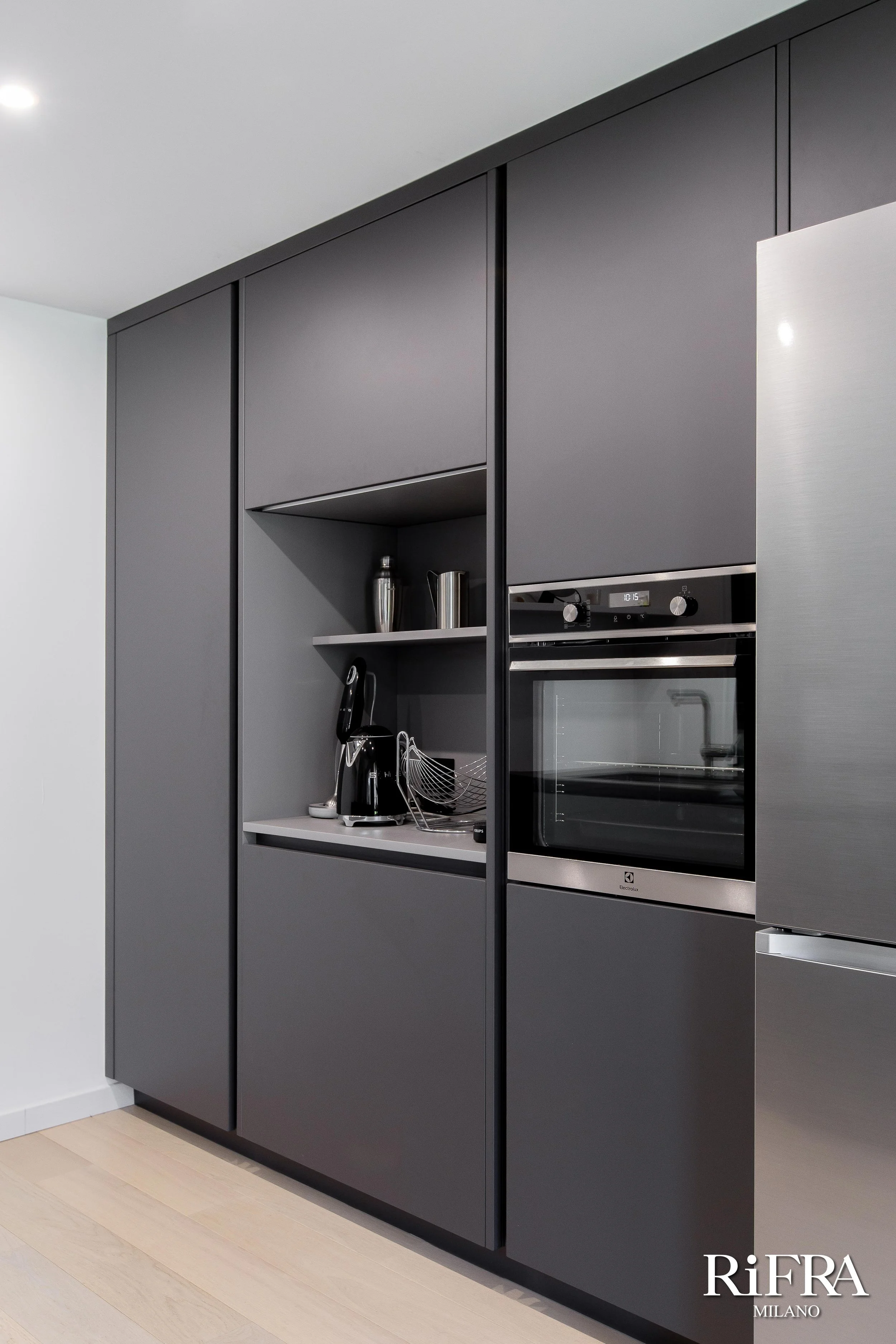 MEREGALLI logo-11.jpg