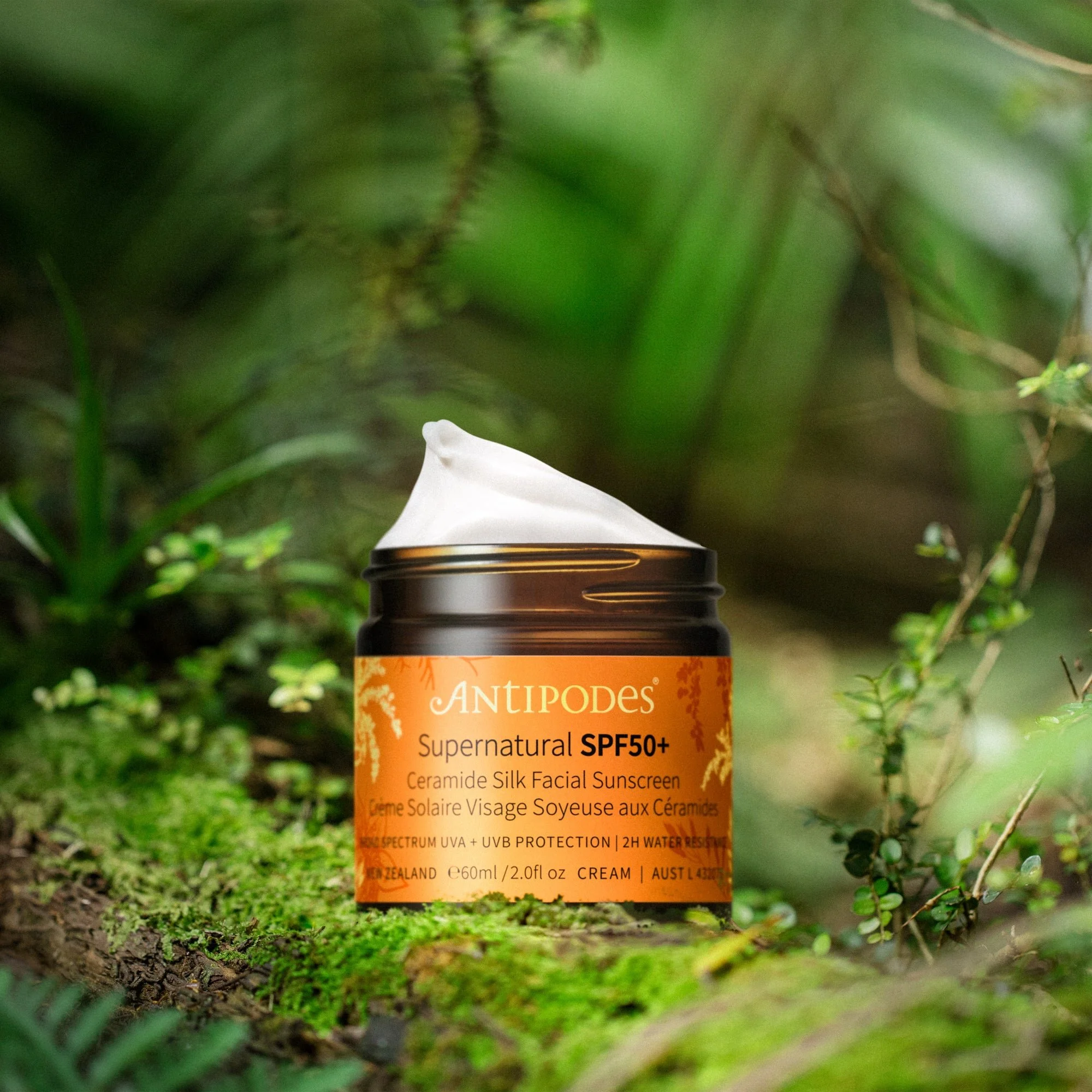 Antipodes Supernatural SPF50+ Ceramide Silk Facial Sonnenpflege