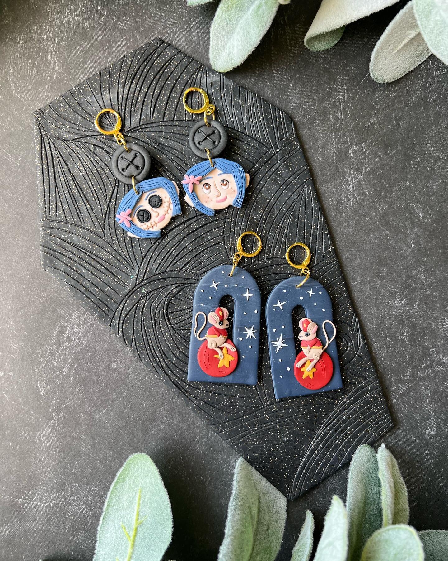 A Twitchy witchy girl✨⭐️🧵🪡 &amp; thee amazing circus mice 🎪🐁

These two designs will be available 9/23 @ 2pm PST! Countdown in story! 

Which pair caught your eye 👀⭐️

#twitchywitchygirl #coralinefanart #coraline #wearableart #fanart #spookyseas