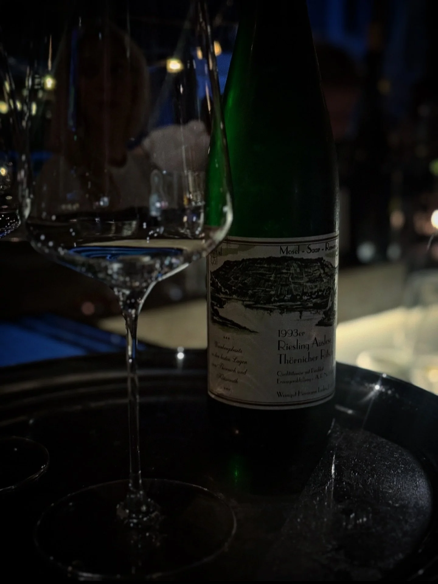 🍭 

#blauelibelle #blauelibellebar #blauelibellem&uuml;nchen #weinbar #weinbarm&uuml;nchen #winebar #sommeliers #sommelierlife🍷 #rieslingwine #rieslinglover #auslese #spaetlese #mosel #herrmannludes #weingutherrmannludes