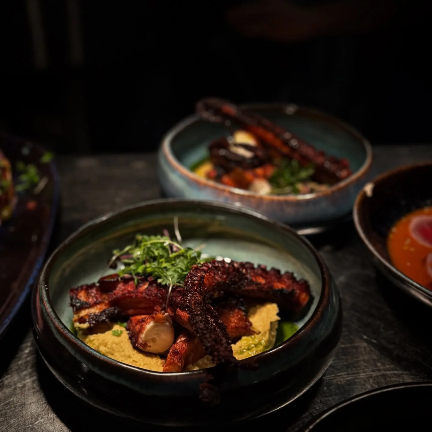 🐙

#blauelibellem&uuml;nchen #blauelibelle #sundayfunday☀️ #foodlifestyle #oktopus #sundaydinner #munichfoodguide #gaultetmillau #fallstaffmagazine #barguide