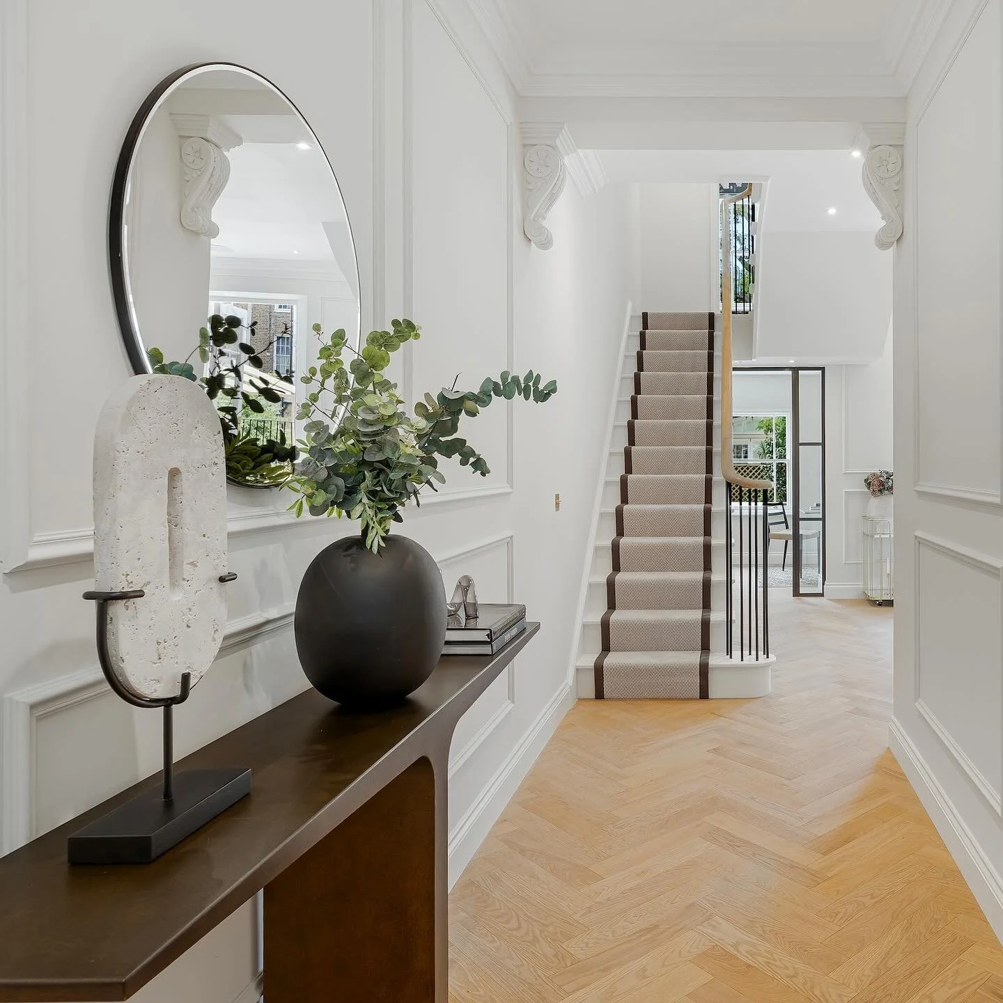 Se fini!!
Our team executed the structural works and this is how it looks! Glimpse of a finished project in Netherton Grove, Chelsea