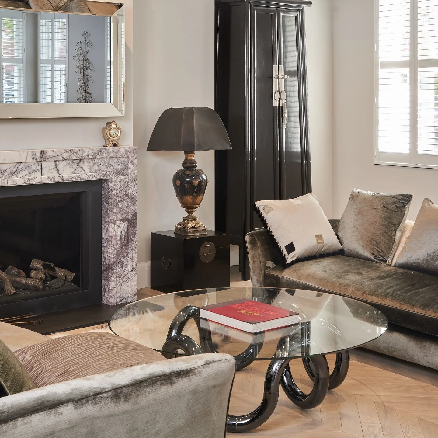 The tranquil and quality space in the heart of Kensington
Built by @advantage_basements

#build #building #construction #construccion #contructor #builder #londonbuildings #londonbuilder #luxury