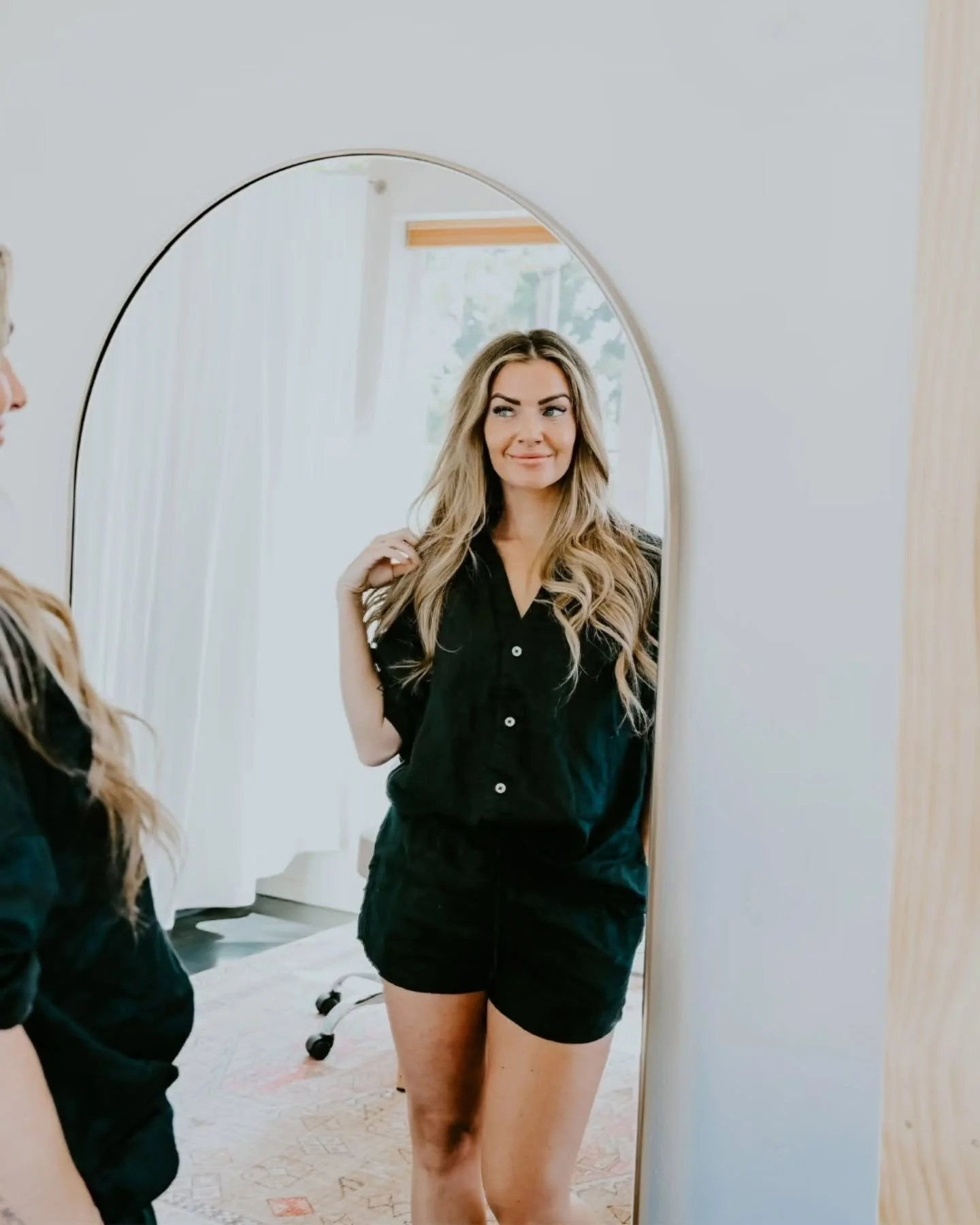 Some moments aren&rsquo;t staged, they&rsquo;re owned. 

This isn&rsquo;t about the tan itself, it&rsquo;s about showing up with presence, confidence, and intention. Every detail, from how the color sits to how it complements your natural tone, is co