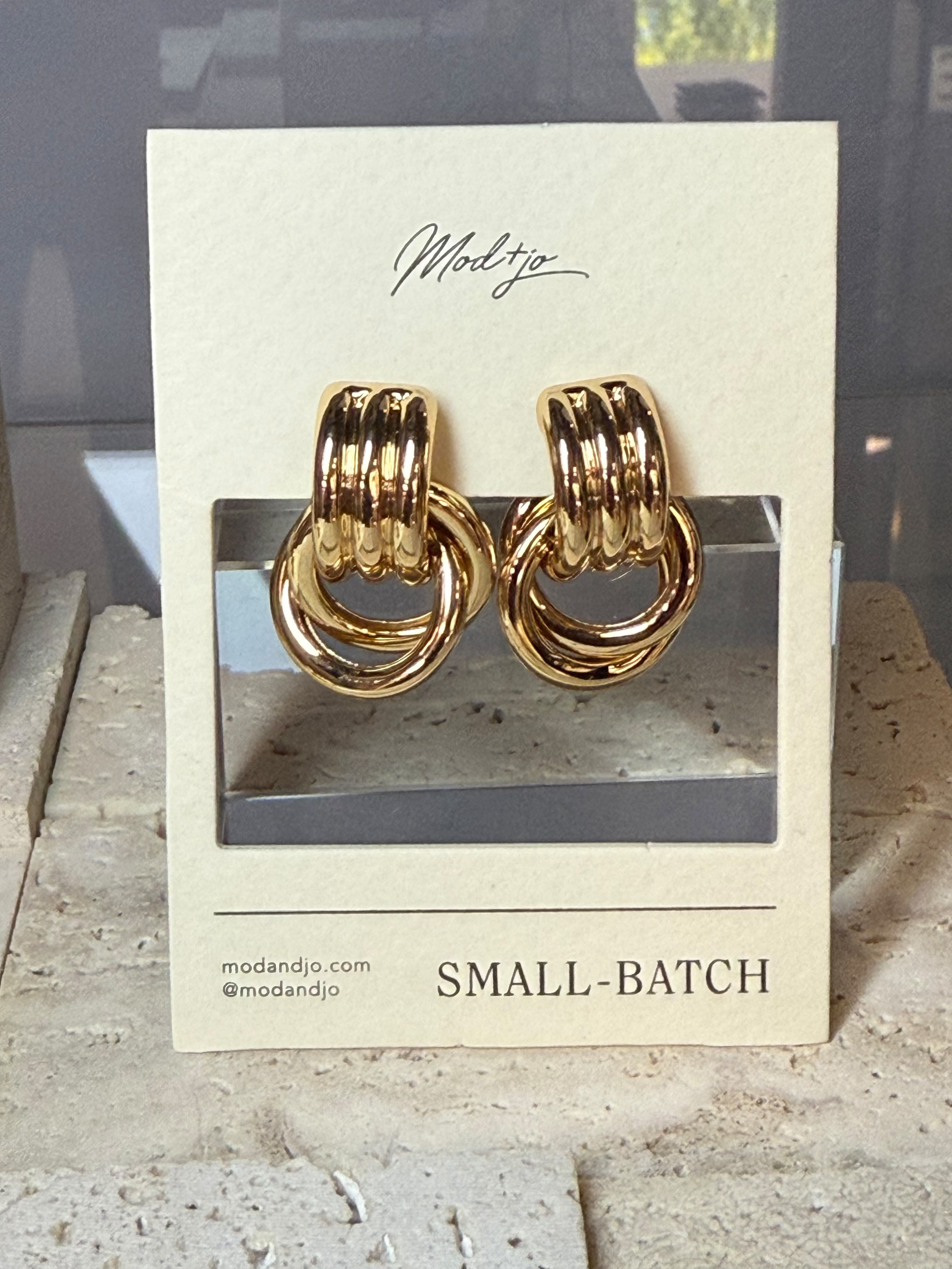 Mod + Jo Olsen Convertible Hoops