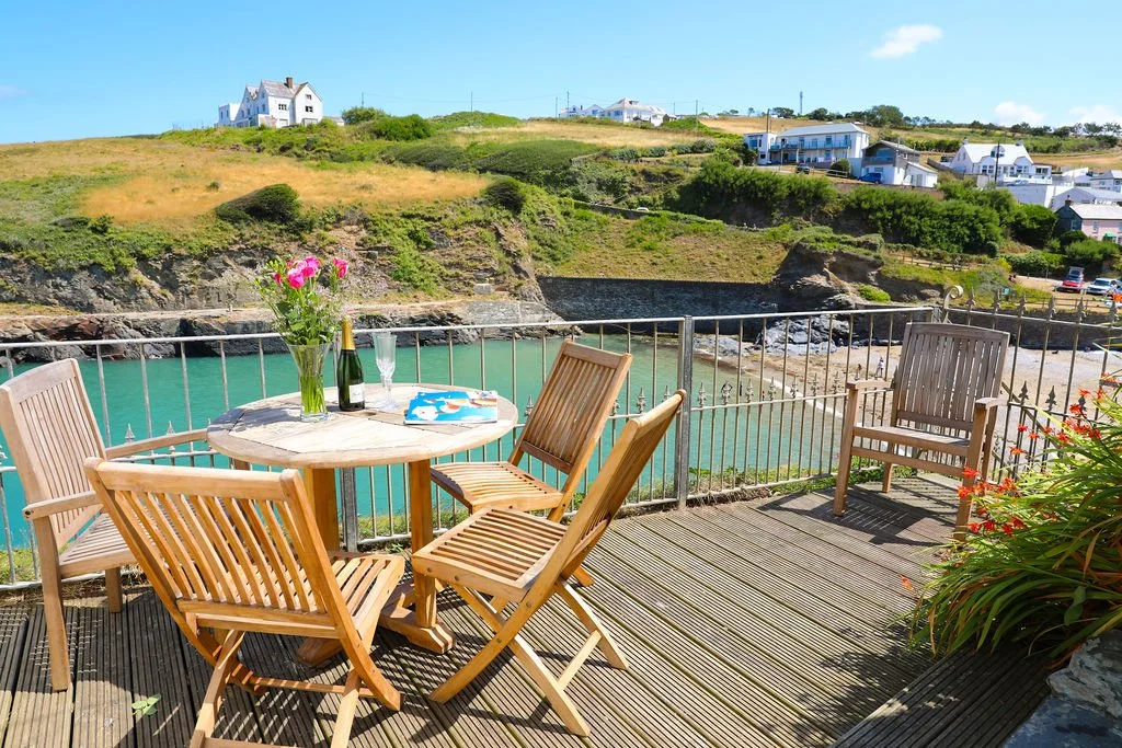 Port Isaac Bay Holidays