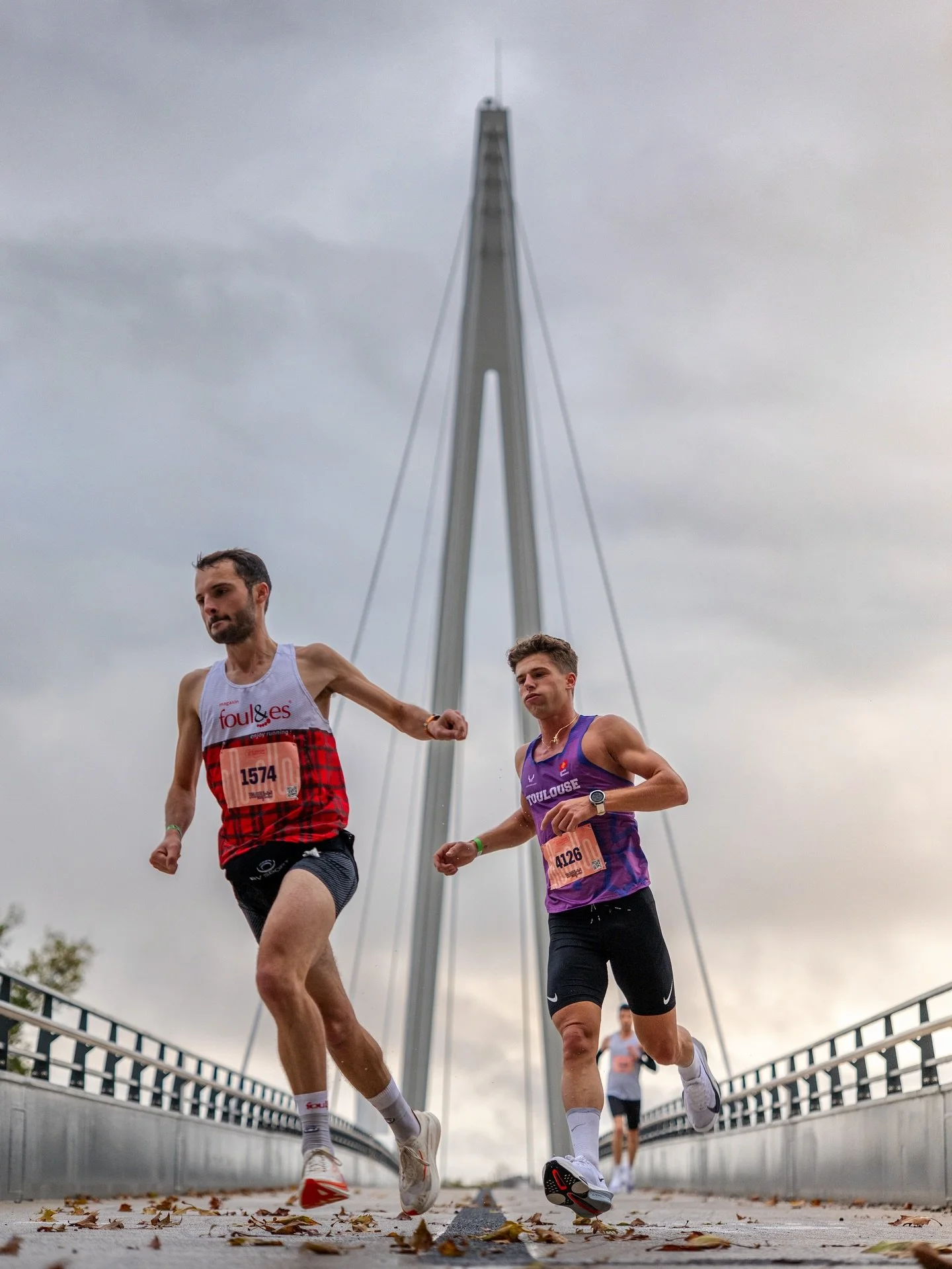 &Agrave; d&eacute;faut de courir, jai fait quelques photos du marathon de Toulouse hier matin autour de chez moi (mais pas longtemps 🥲).
L&rsquo;an prochain on s&rsquo;inscrit ? 🤗 @toulouserunexperience