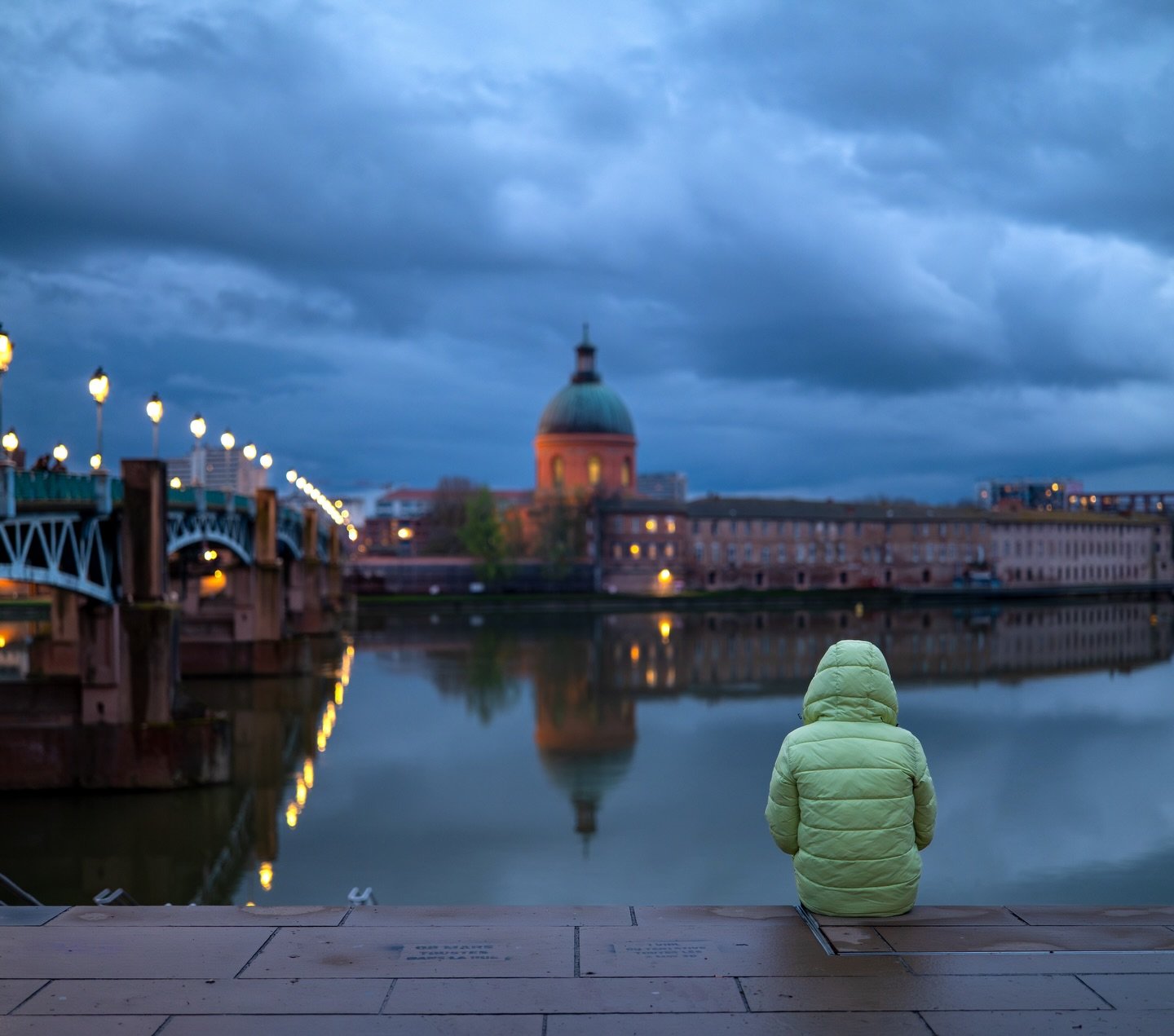 C&rsquo;est le week-end, il fait froid, il pleut. 🥲
Mais normalement &ccedil;a ira mieux d&egrave;s demain ! On prend notre mal en patience&hellip;