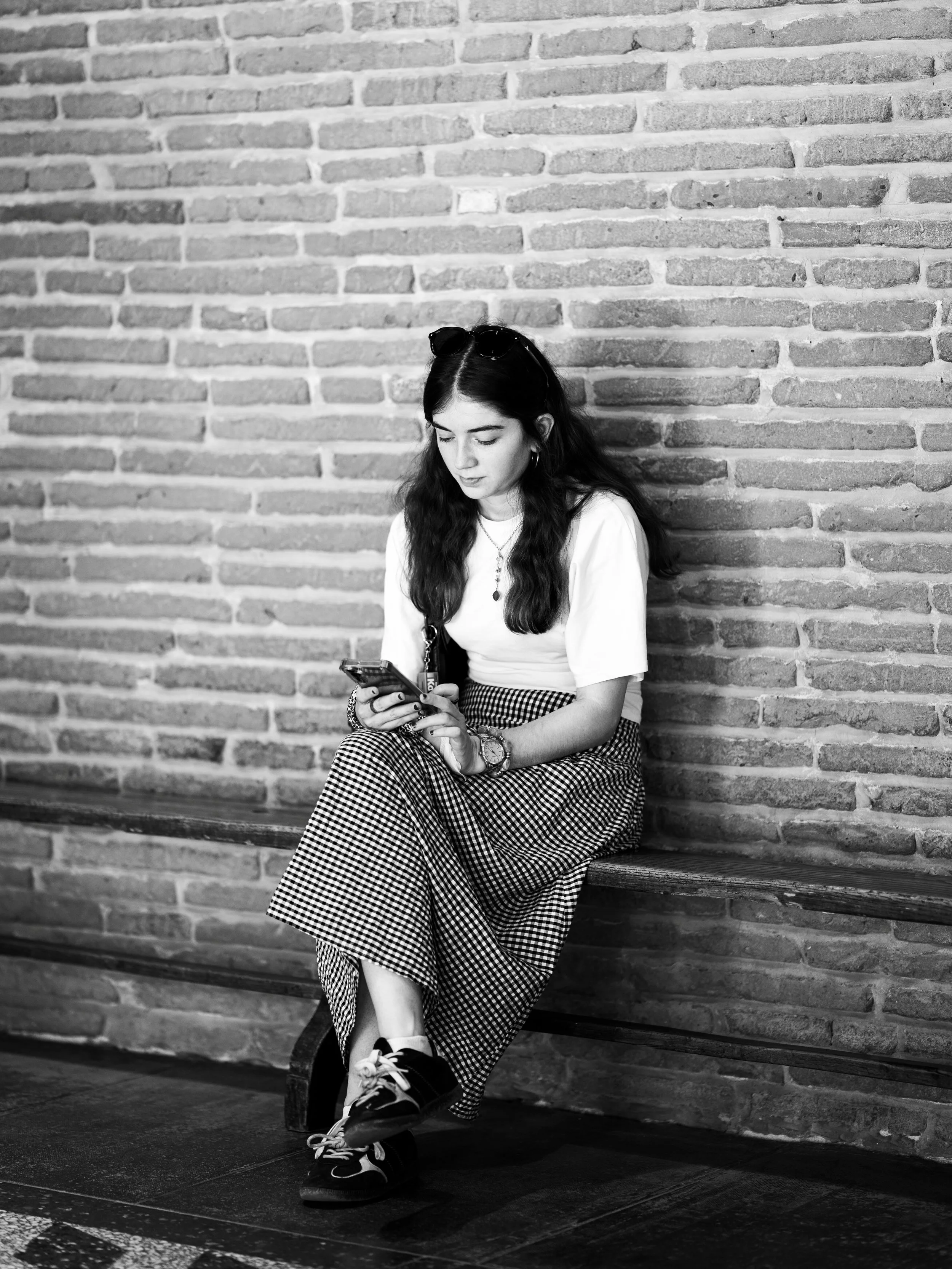 Suite de la journ&eacute;e noir et blanc (et smartphones 🥲) avec @h.art.fang qui a d&rsquo;ailleurs eu l&rsquo;id&eacute;e de la derni&egrave;re photo 😁