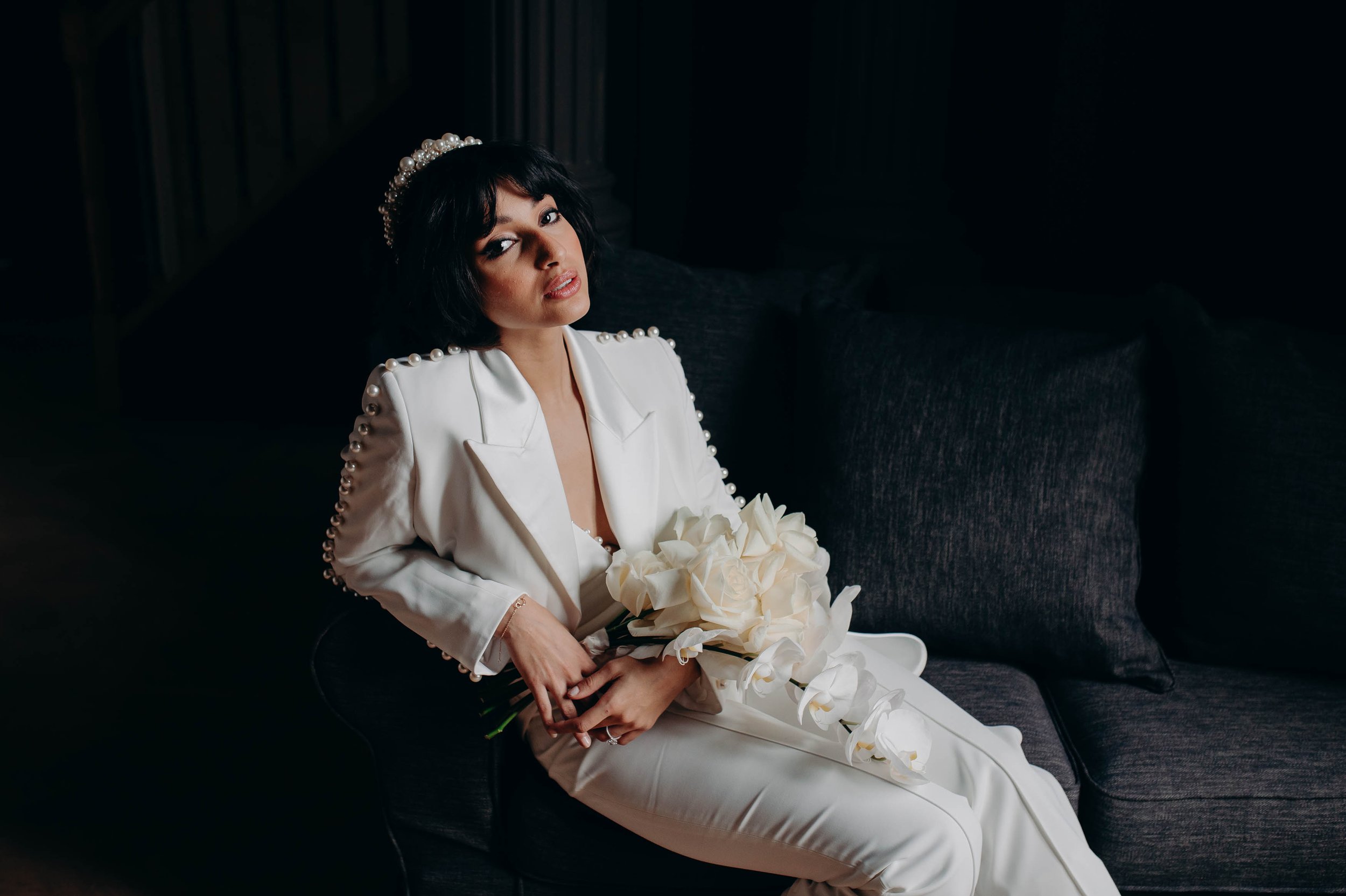 The Art of Radiance: Glamorous Makeup Looks for Your Luxury Wedding