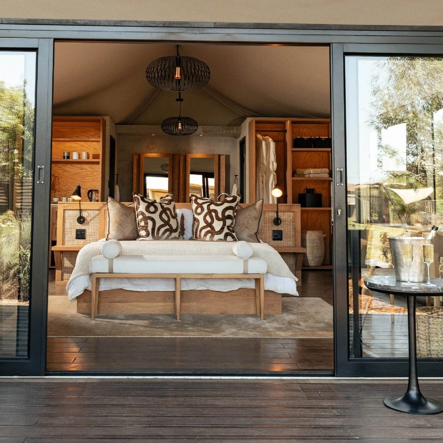 We have exciting news to share to end a busy week off in style! 

Shearzone Safaris has joined our Travel Promoters portfolio with 3 luxury camps planned, the first opening in the Lower Zambezi in the coming months...

📍 @shearzone_safaris 

#Shearz