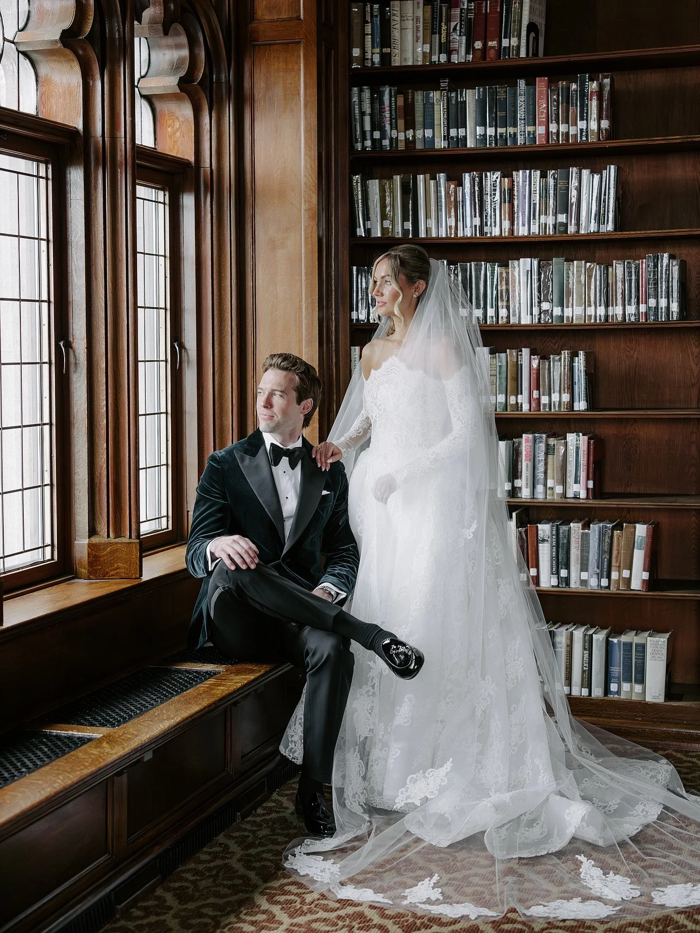 Alma &amp; Will, and a few quick snapshots into their most beautiful ever day at University Club yesterday 🤍 Celebrating their love, surrounded by their friends and family (that treated me like a friend and family all day long!) was an absolute joyr