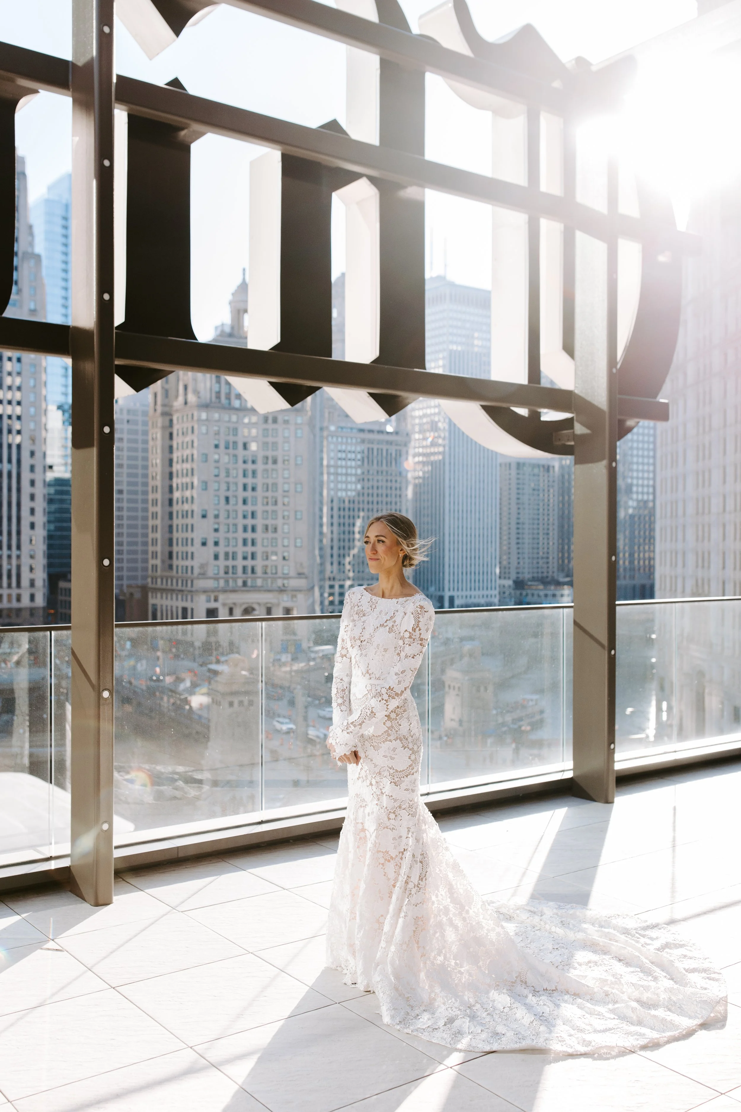 ChicagoWeddingPhotographerIntercontinental-27.jpg