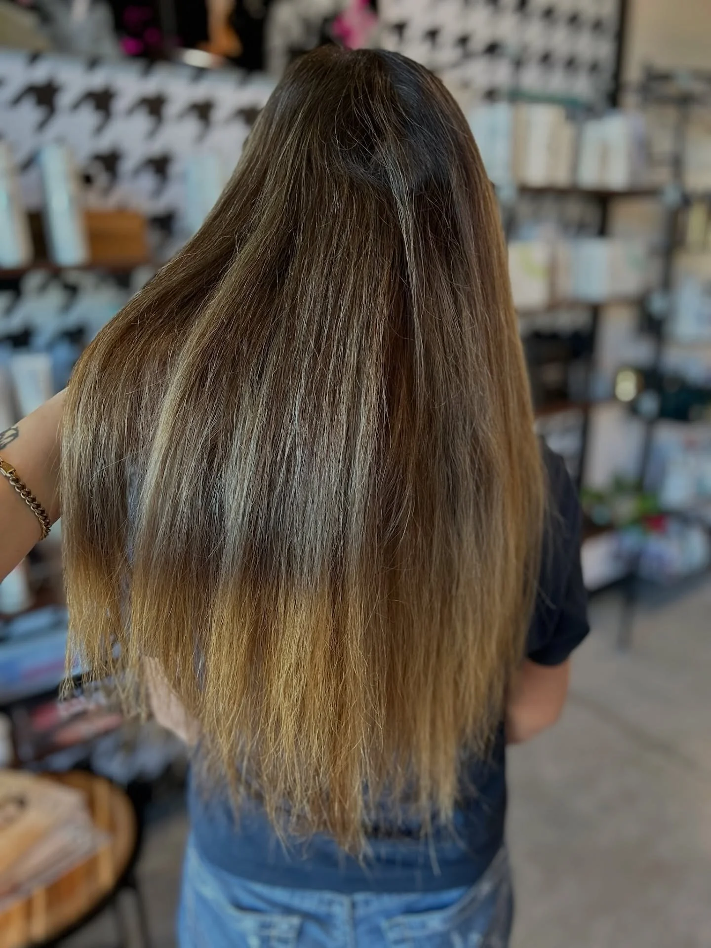 Daily dose of vitamin B-londe 💇🏼&zwj;♀️ beautiful before and after by @kellypereles_txhair