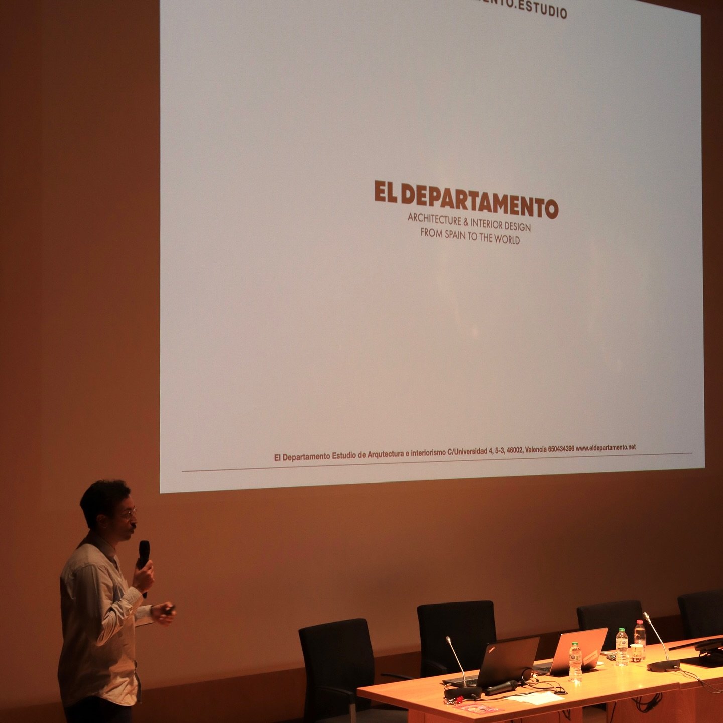 Last week, we had the opportunity to present at @etsaupv during the @etsa.topia festival. We shared the origins of @eldepartamento.estudio and discussed our strategies for sustained success going forward. Thanks for the invitation, and to such great 