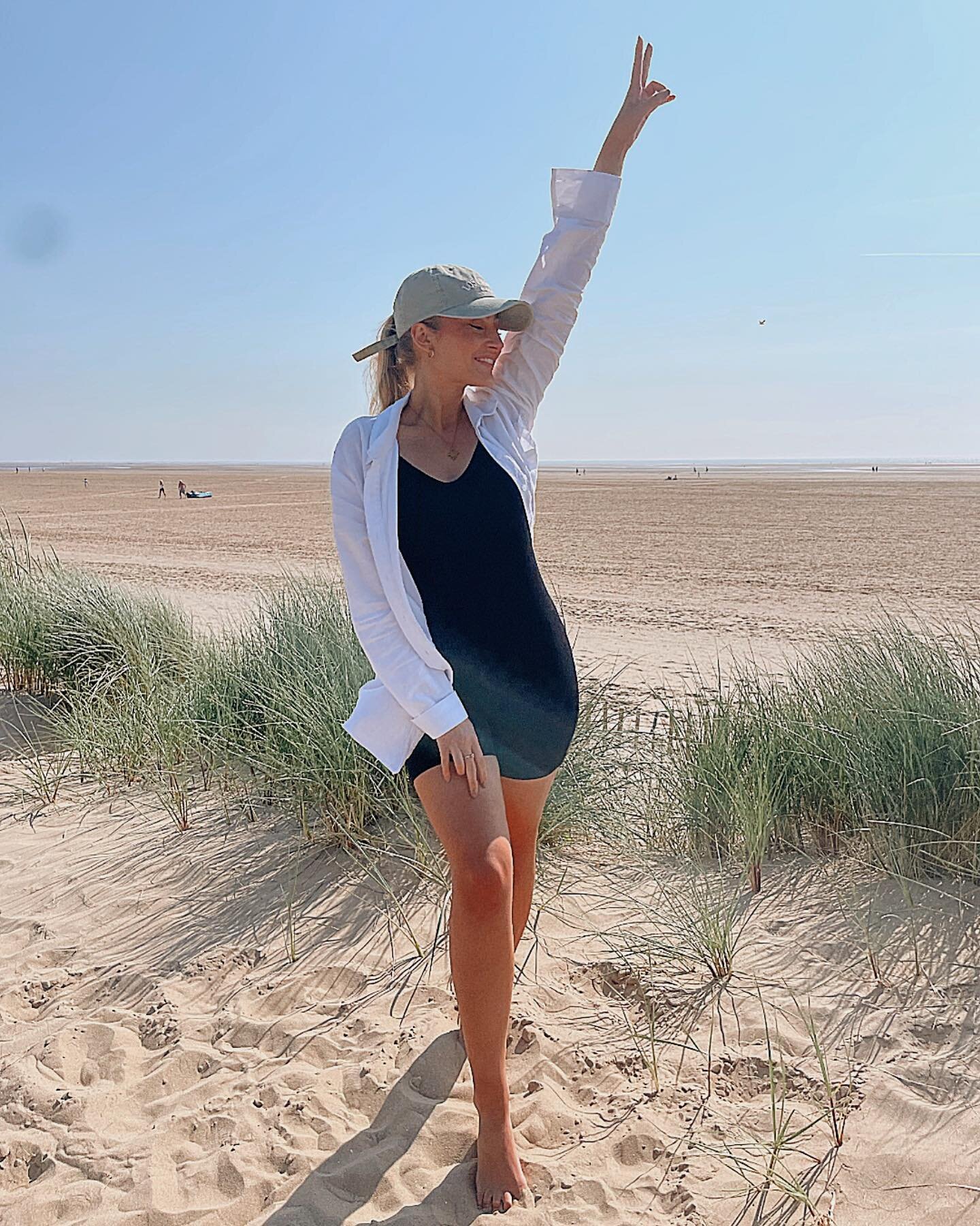 Summer is here and here&rsquo;s your reminder to have some balance! 🫶🏼👇🏼

As a soul-led entrepreneur, taking inspired action and enjoying the things that light you up is essential. Don't be too hard on yourself, let go, and embrace your feminine 