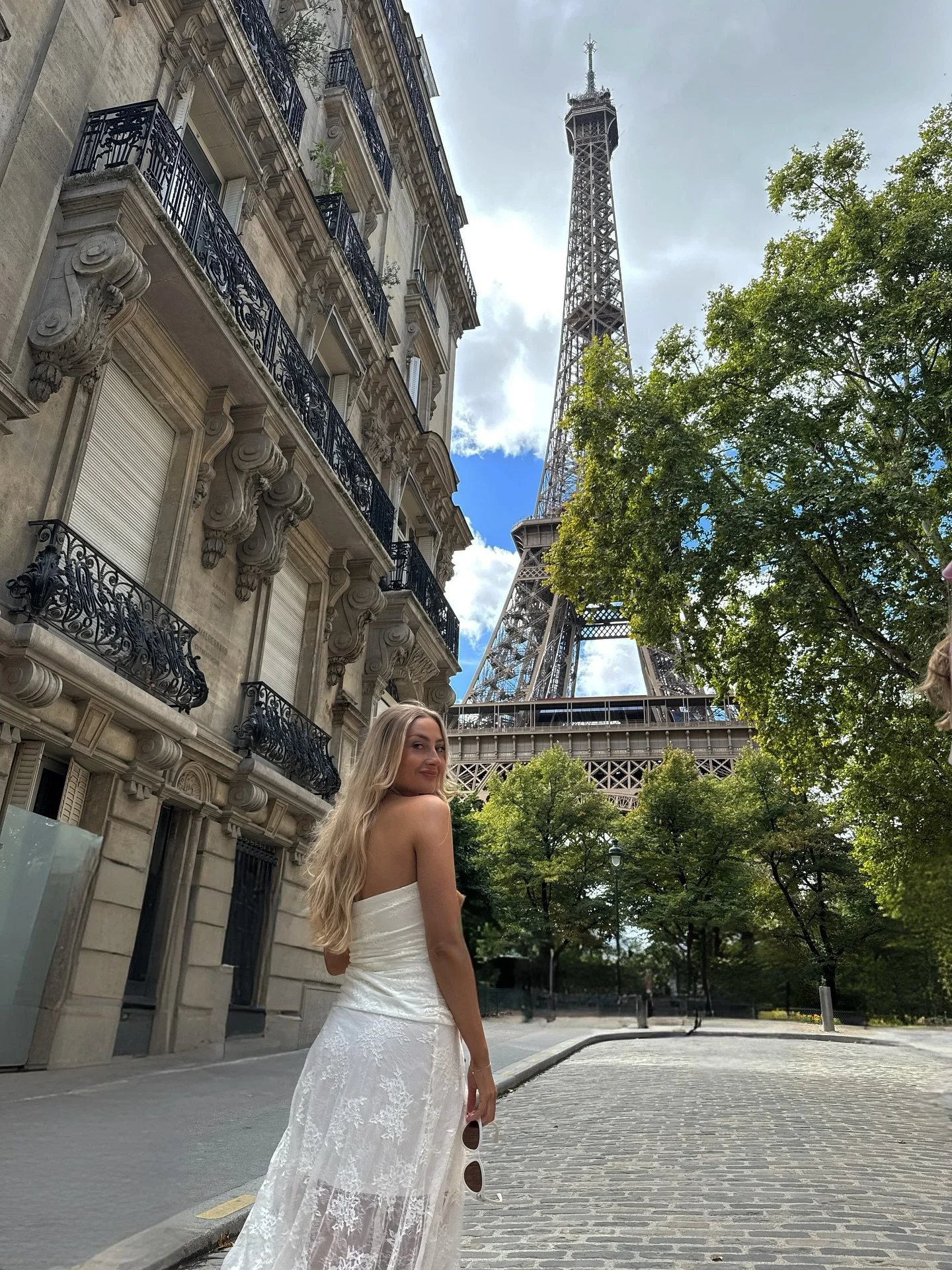 This time last week✨👰🏼&zwj;♀️🥐🕶️🇫🇷