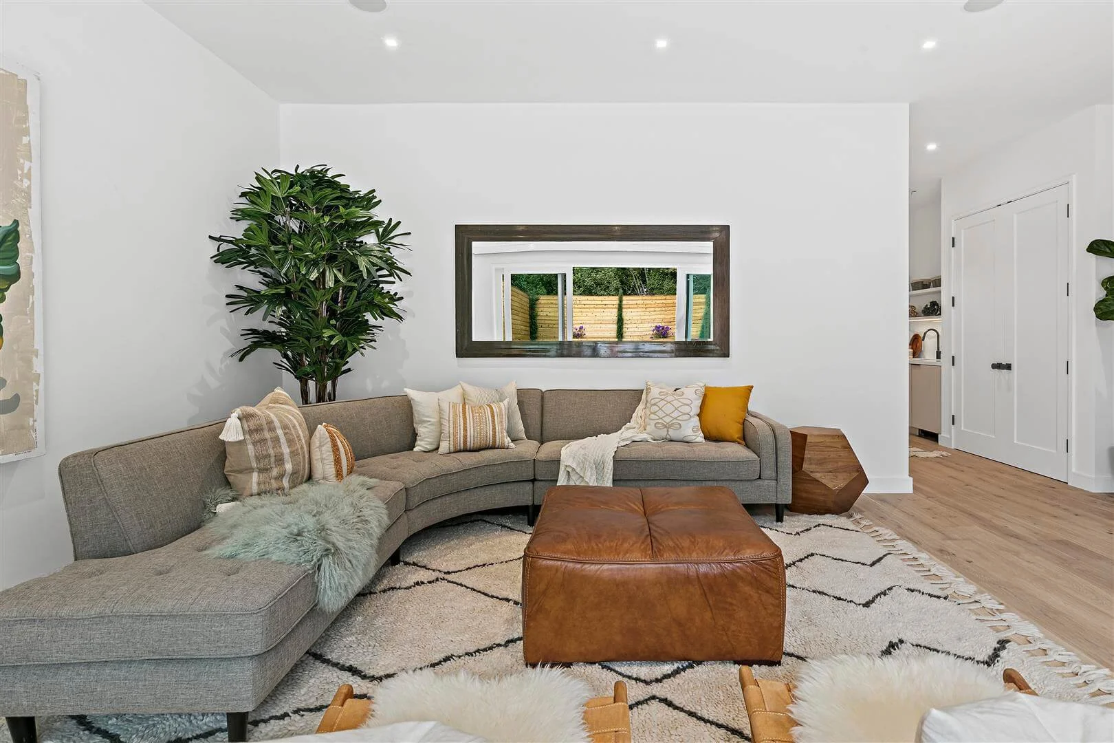 MLS 232 Clipper St San Francisco075.JPG